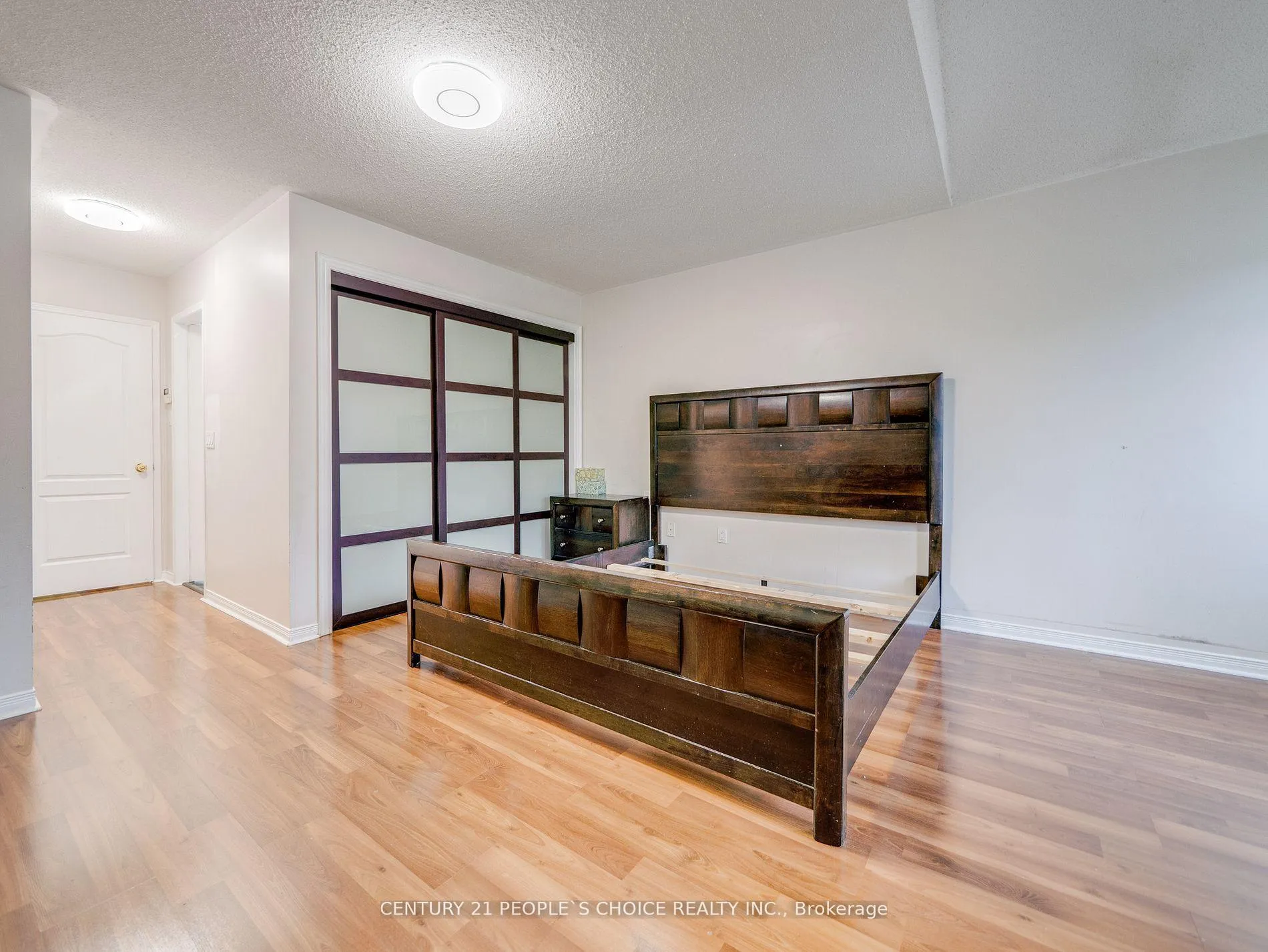Photo 21 of 37 Giraffe Avenue, Brampton, Sandringham-Wellington — HOMEH