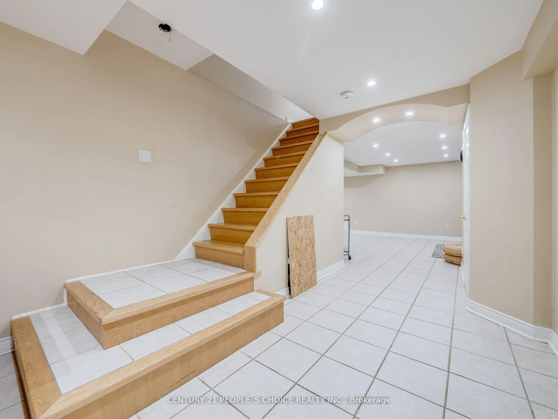 Photo 31 of 37 Giraffe Avenue, Brampton, Sandringham-Wellington — HOMEH