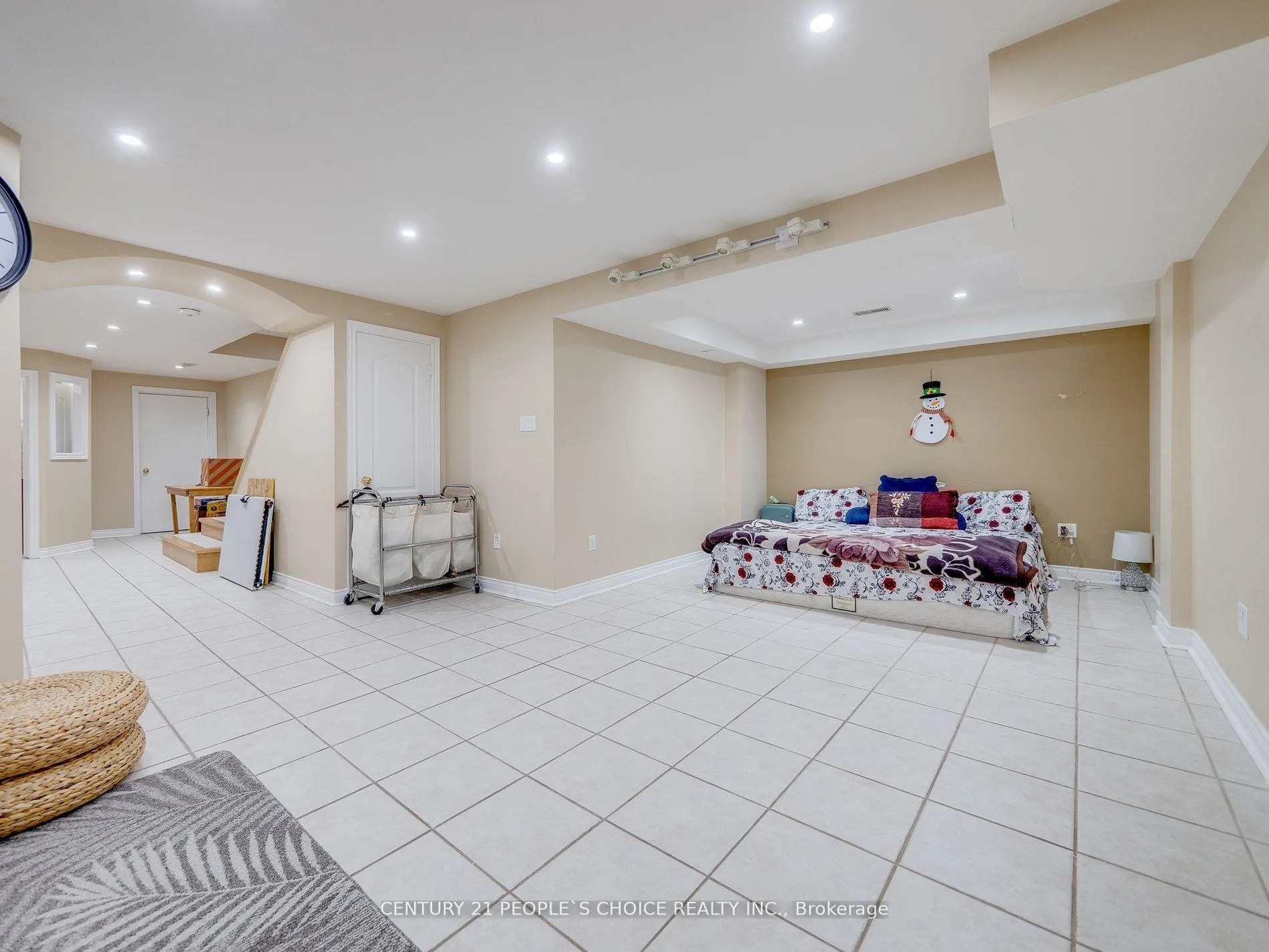 Photo 33 of 37 Giraffe Avenue, Brampton, Sandringham-Wellington — HOMEH