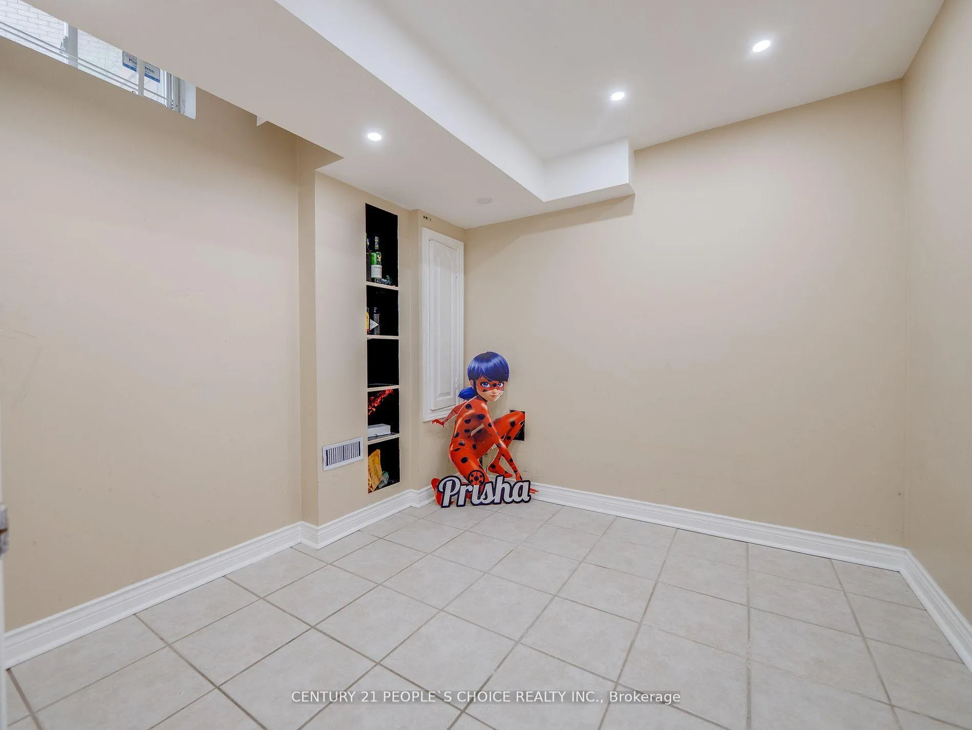 Photo 35 of 37 Giraffe Avenue, Brampton, Sandringham-Wellington — HOMEH