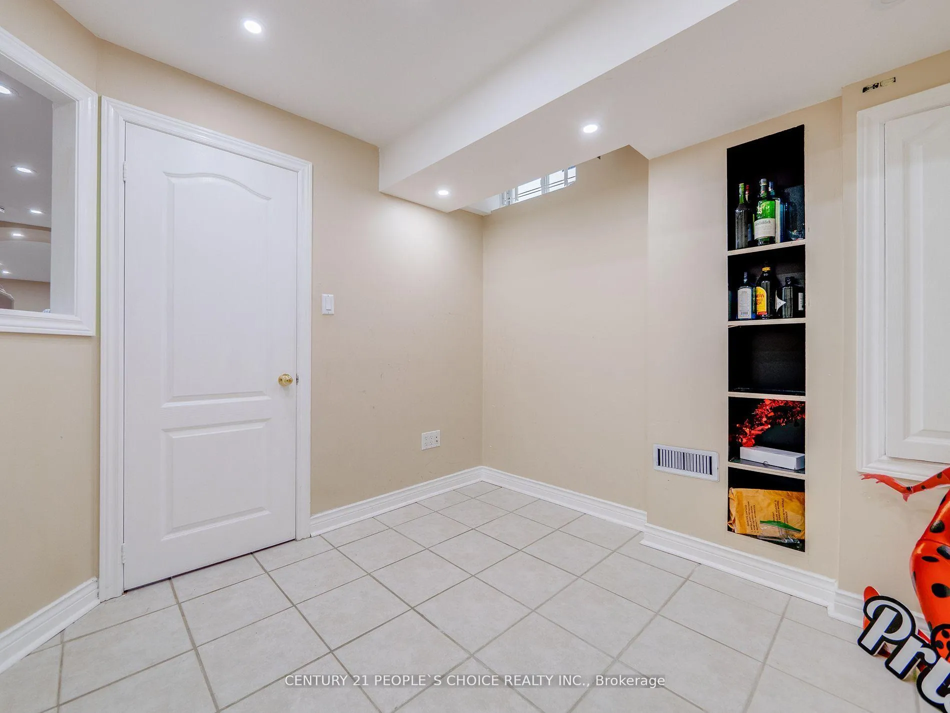 Photo 36 of 37 Giraffe Avenue, Brampton, Sandringham-Wellington — HOMEH