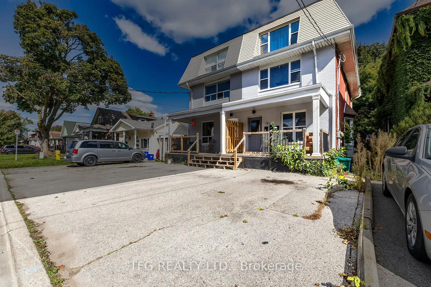 Photo 2 of Unit Mainfloor, 283 Jarvis Street, Oshawa, O'Neill — HOMEH