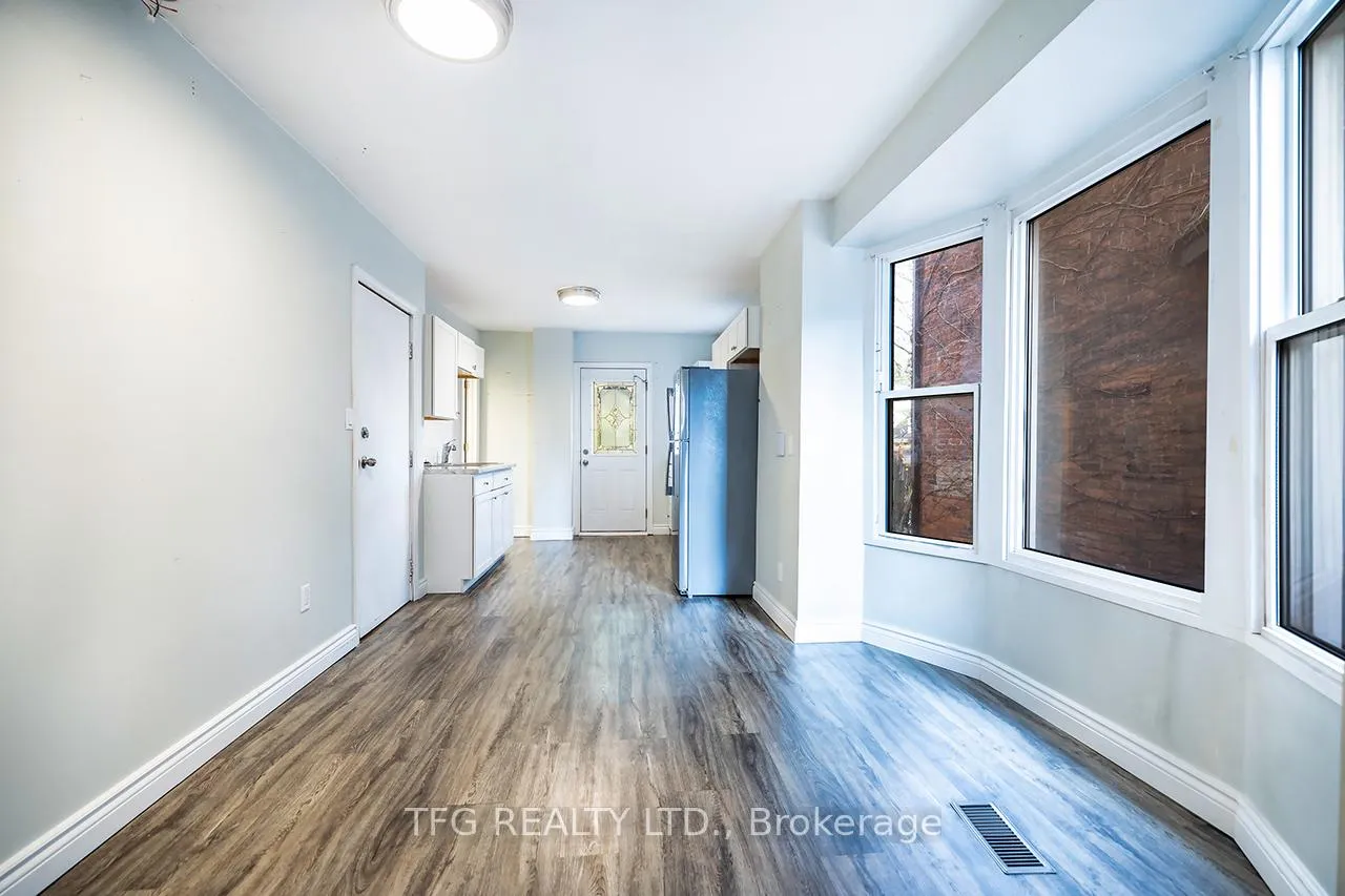 Photo 4 of Unit Mainfloor, 283 Jarvis Street, Oshawa, O'Neill — HOMEH