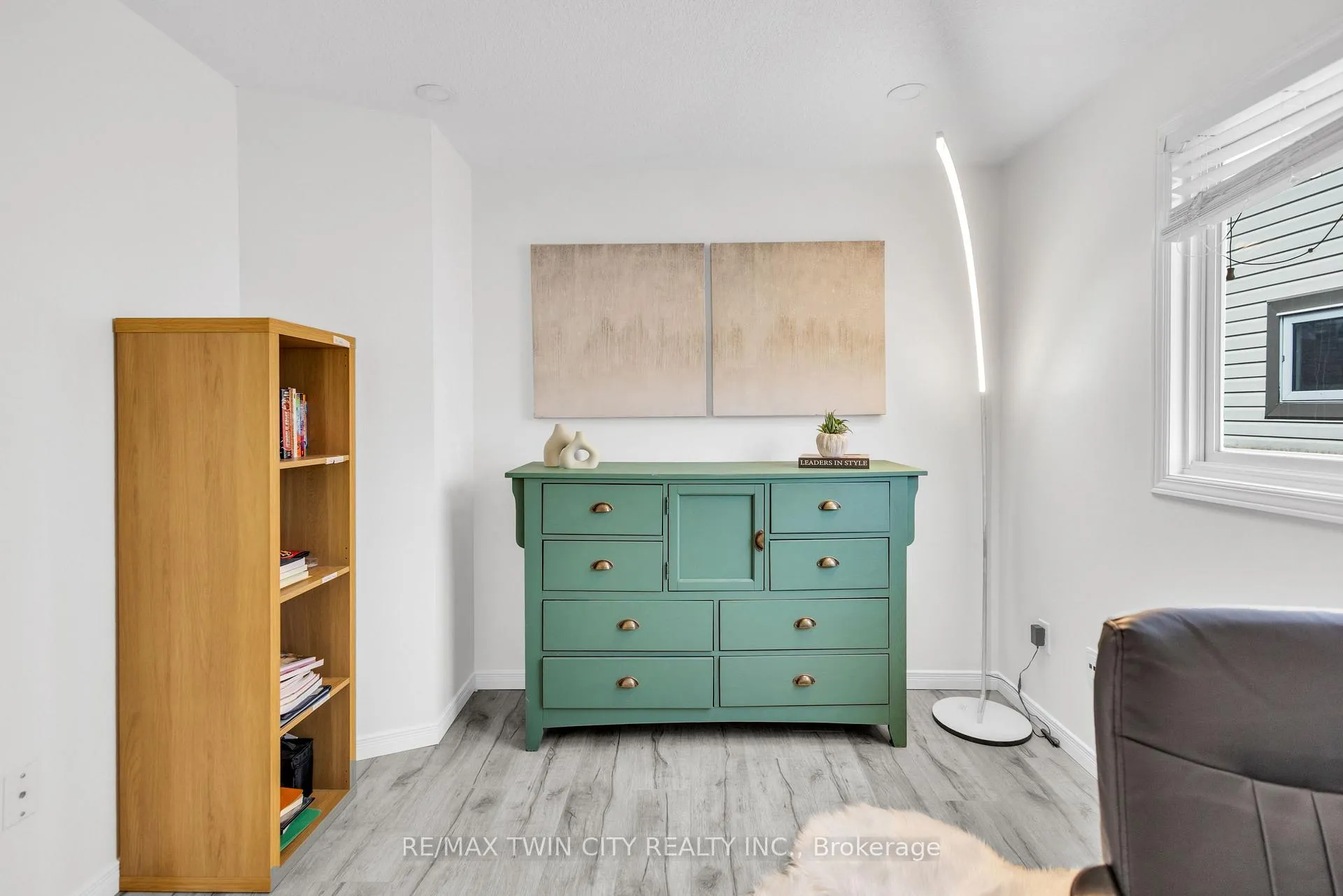 Photo 25 of 9 Bush Clover Crescent, Kitchener — HOMEH