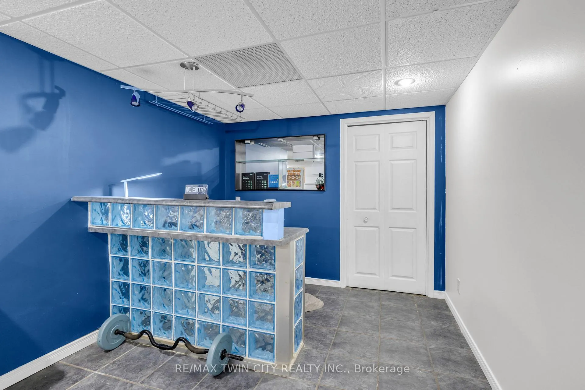 Photo 30 of 9 Bush Clover Crescent, Kitchener — HOMEH