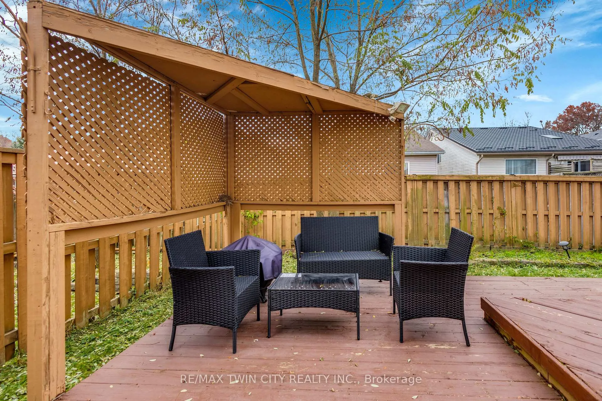 Photo 33 of 9 Bush Clover Crescent, Kitchener — HOMEH