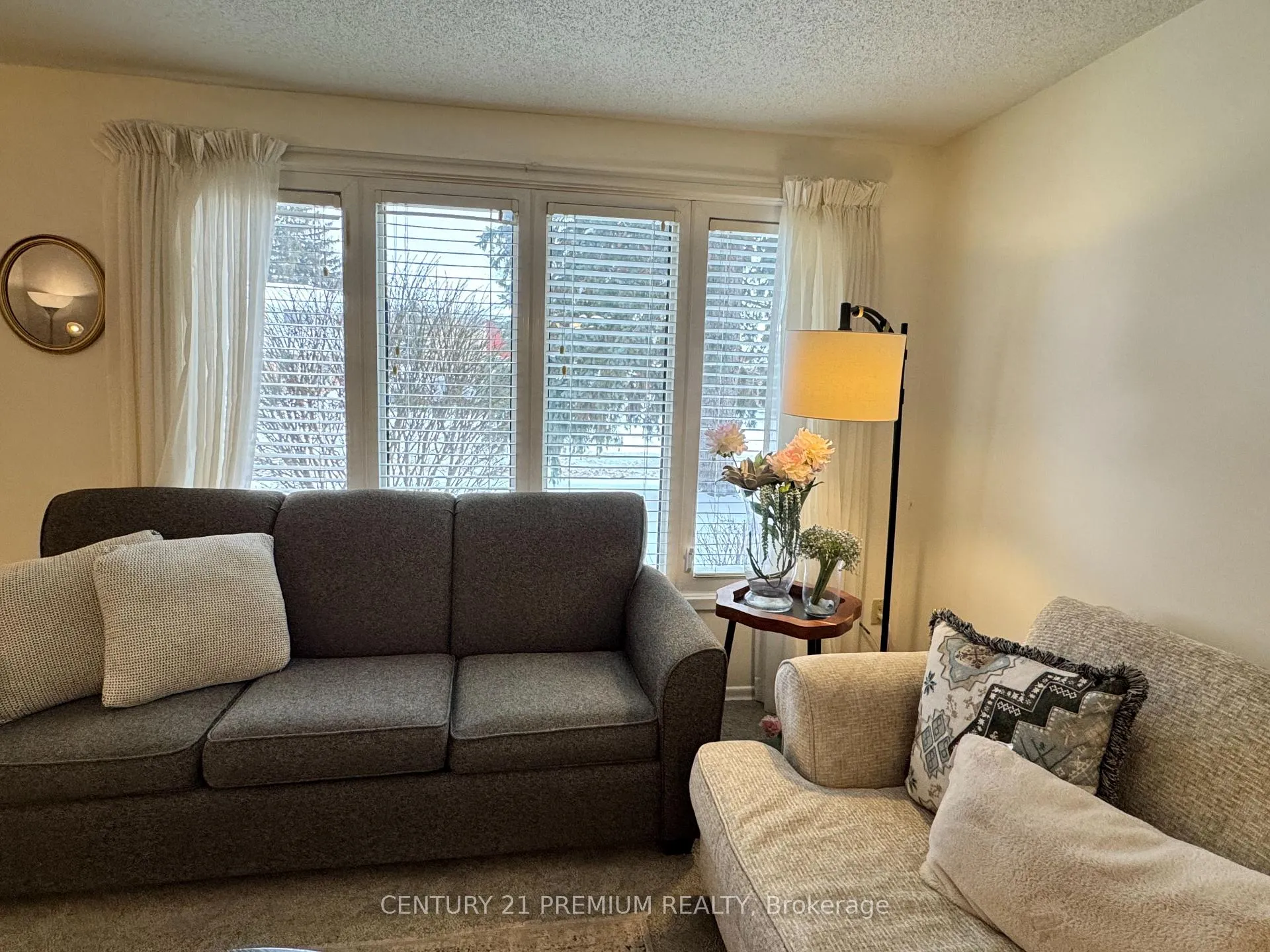 Photo 7 of Unit 3, 23 Flint Drive, Kitchener — HOMEH