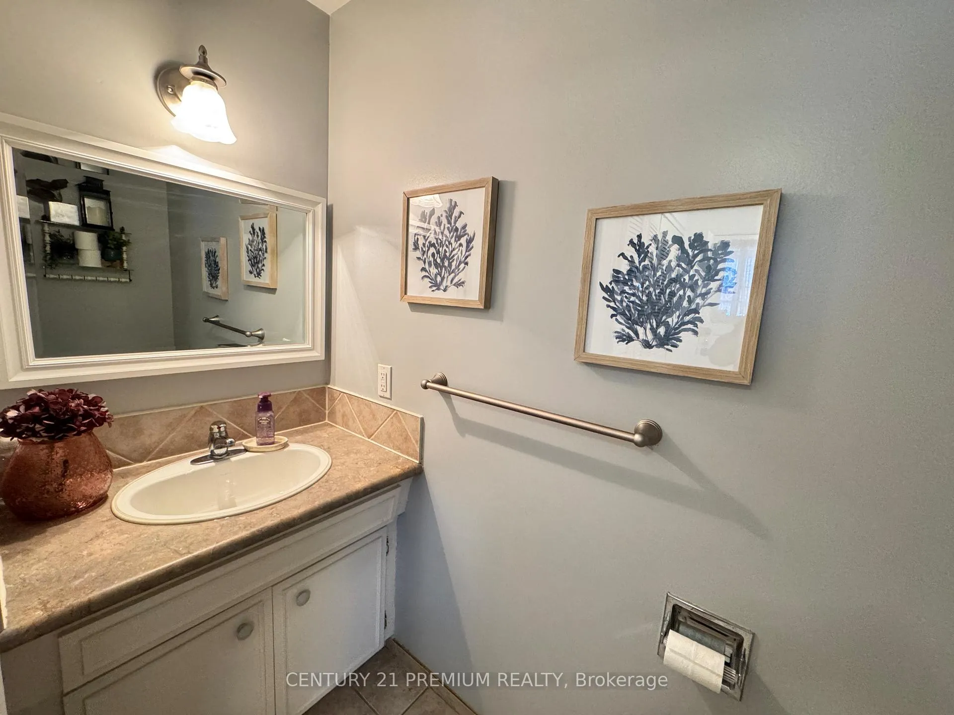 Photo 14 of Unit 3, 23 Flint Drive, Kitchener — HOMEH