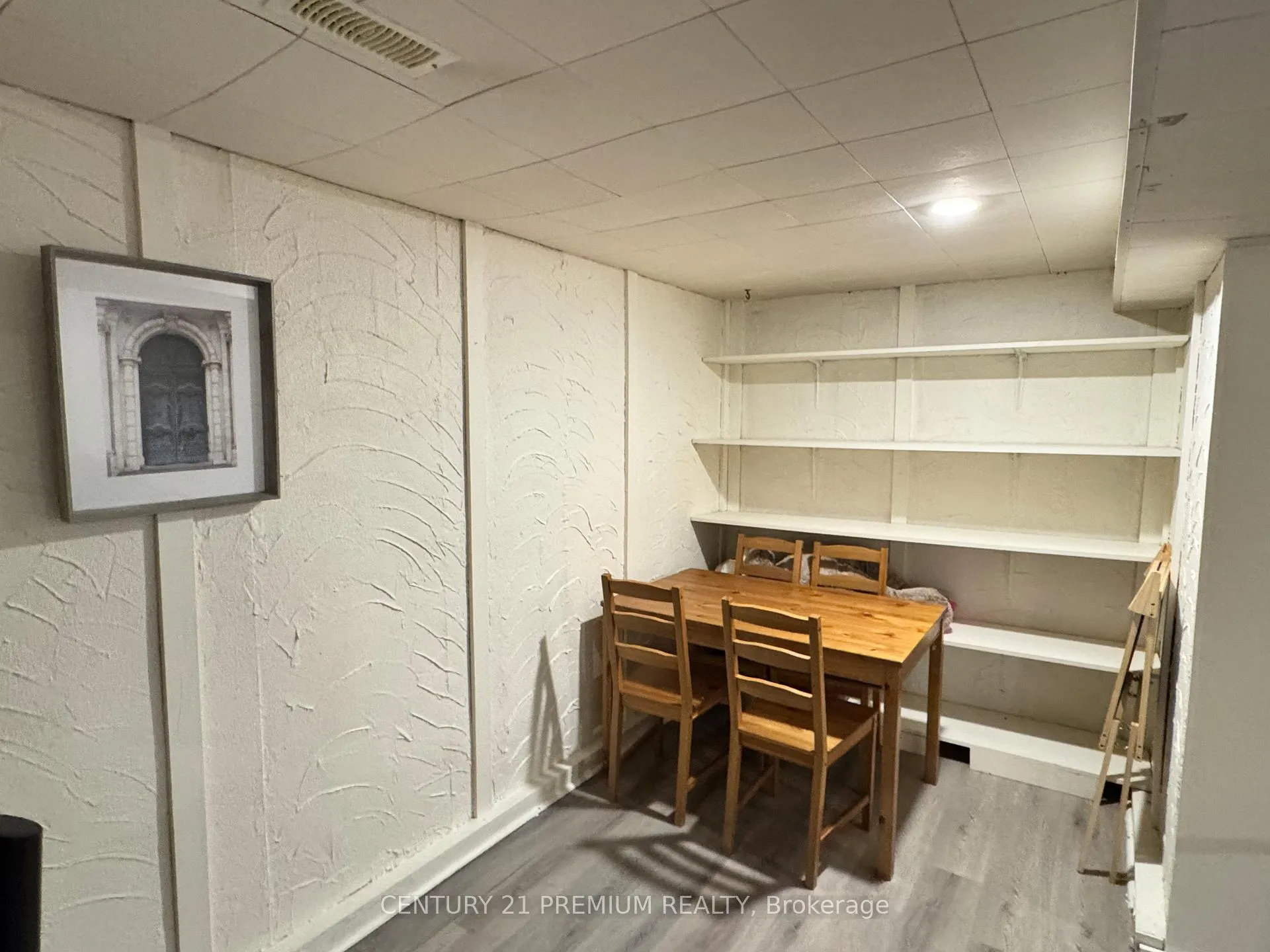 Photo 34 of Unit 3, 23 Flint Drive, Kitchener — HOMEH