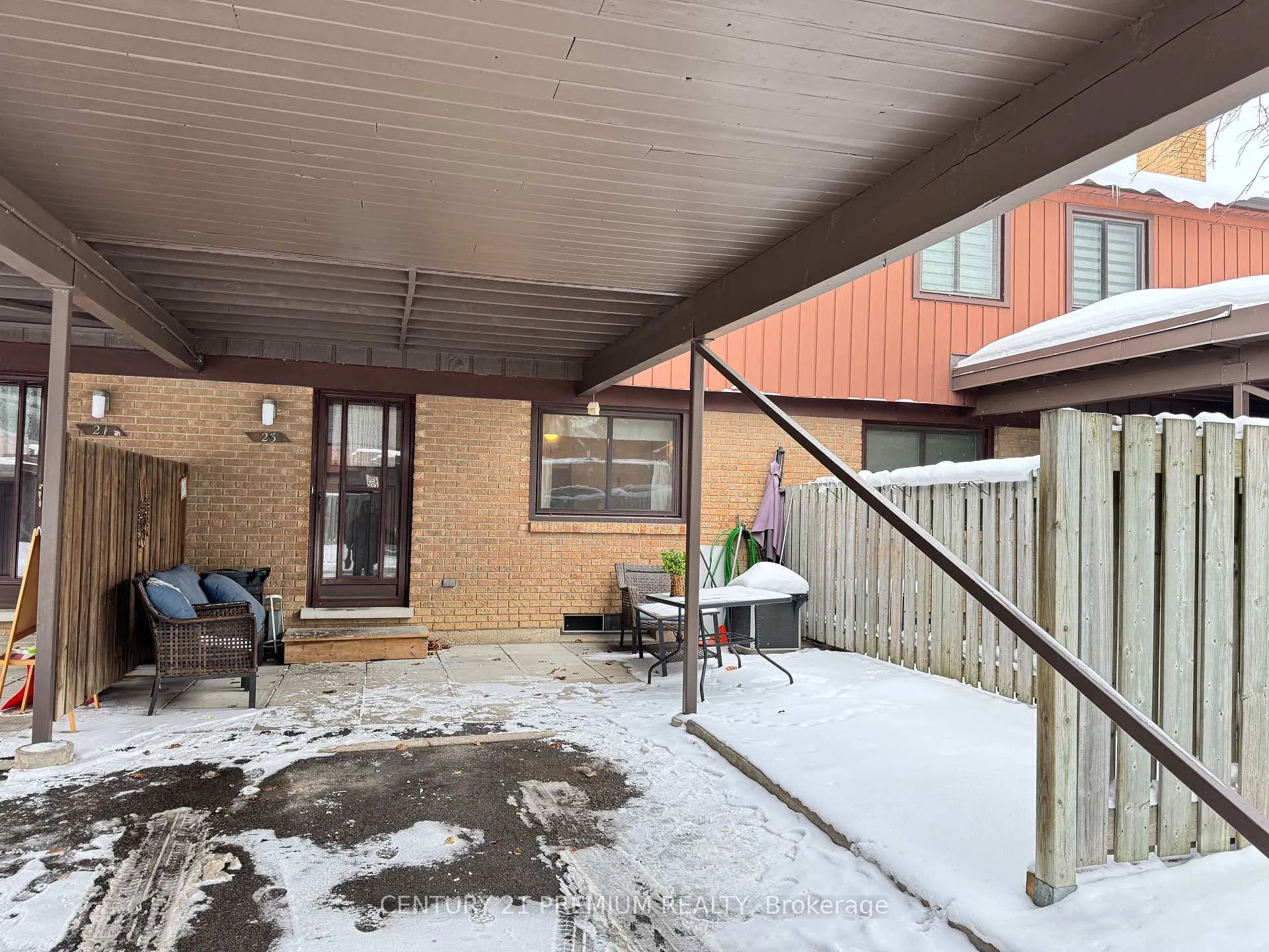 Photo 36 of Unit 3, 23 Flint Drive, Kitchener — HOMEH