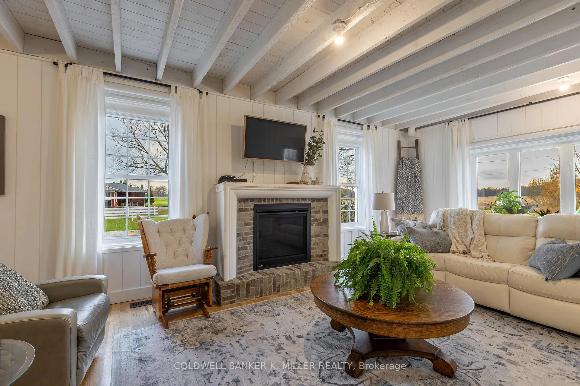 Photo 3 of 4028 River Road, Haldimand — HOMEH