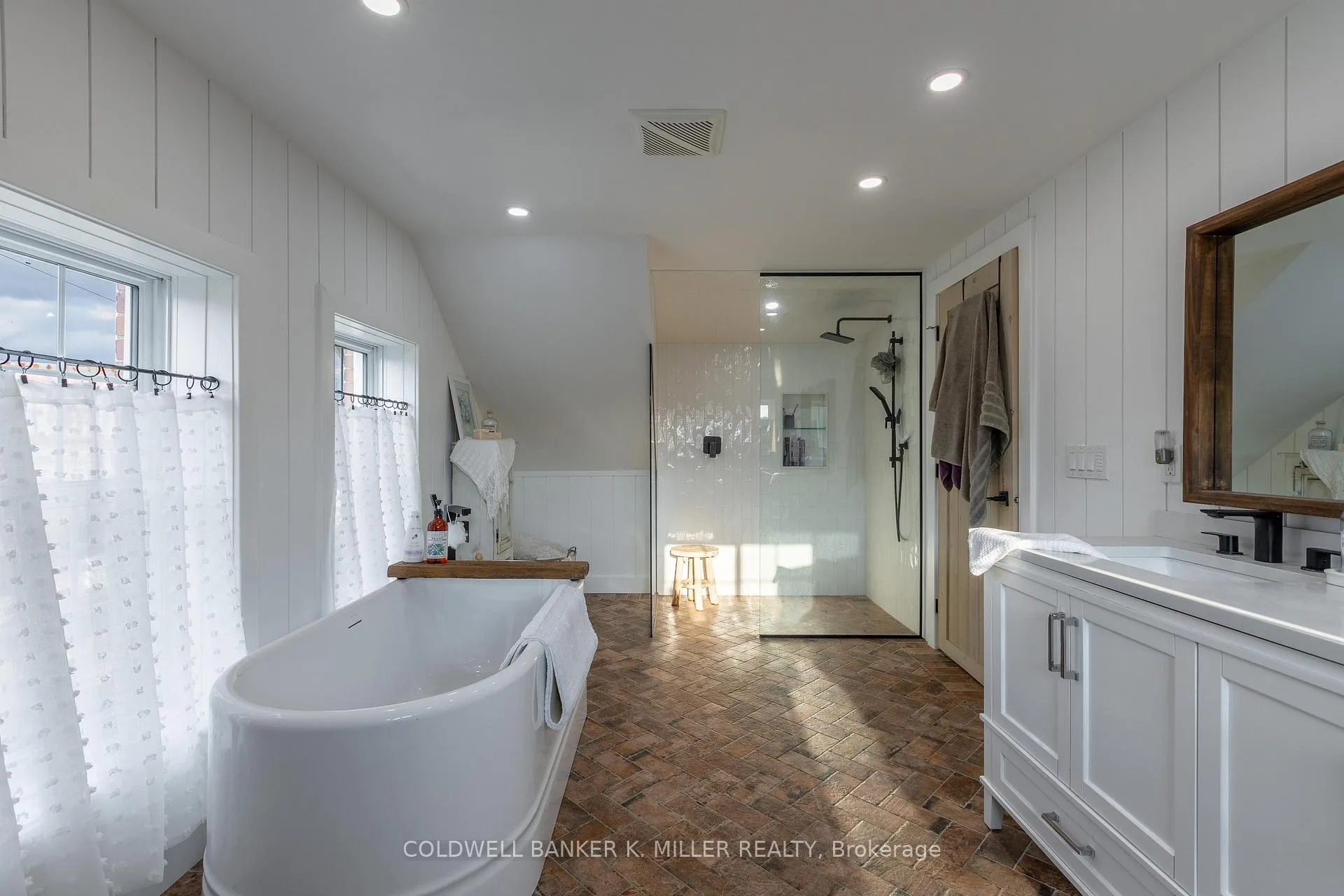 Photo 22 of 4028 River Road, Haldimand — HOMEH