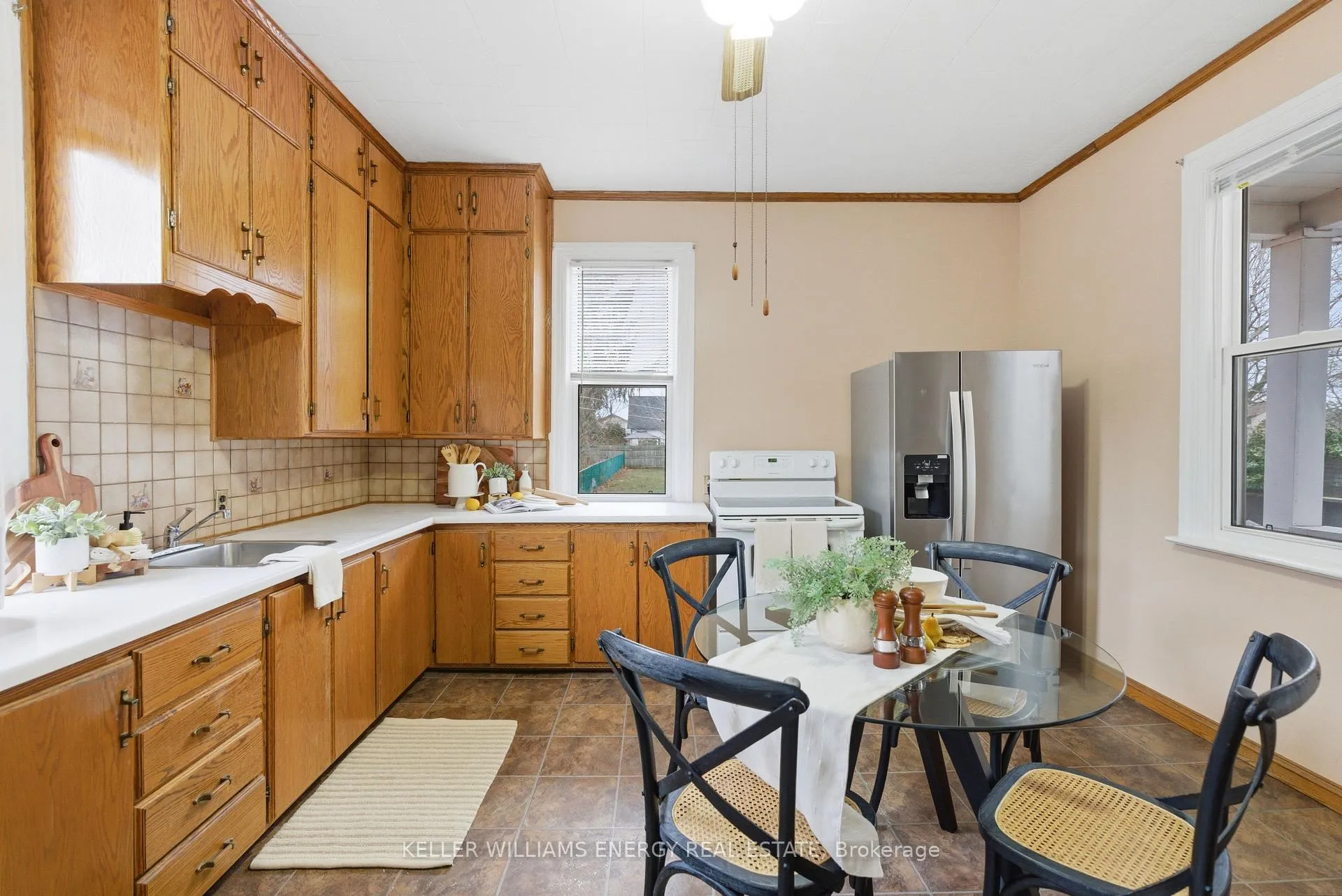 Photo 18 of 89 Burk Street, Oshawa, Vanier — HOMEH