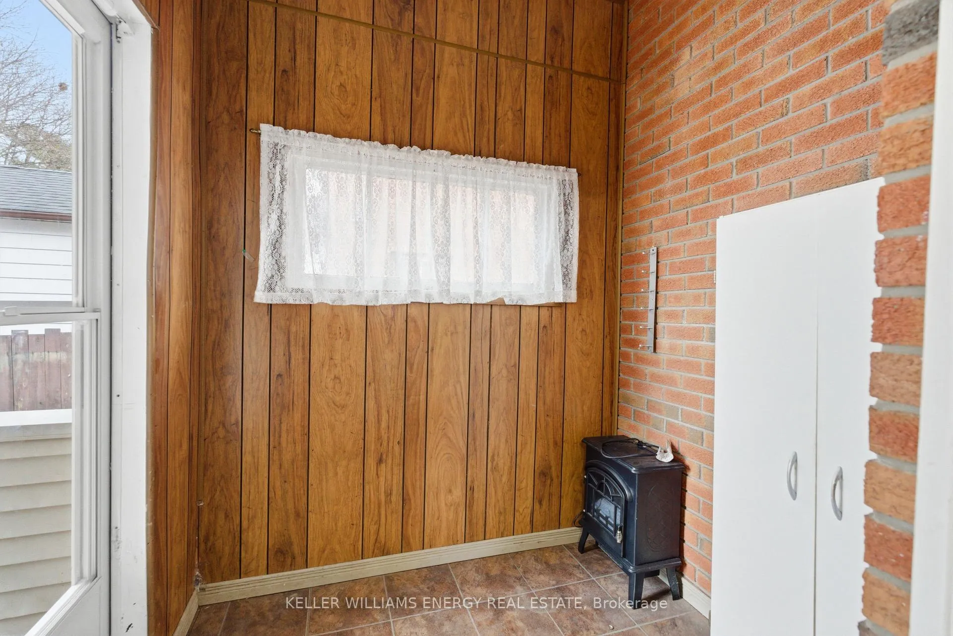 Photo 38 of 89 Burk Street, Oshawa, Vanier — HOMEH