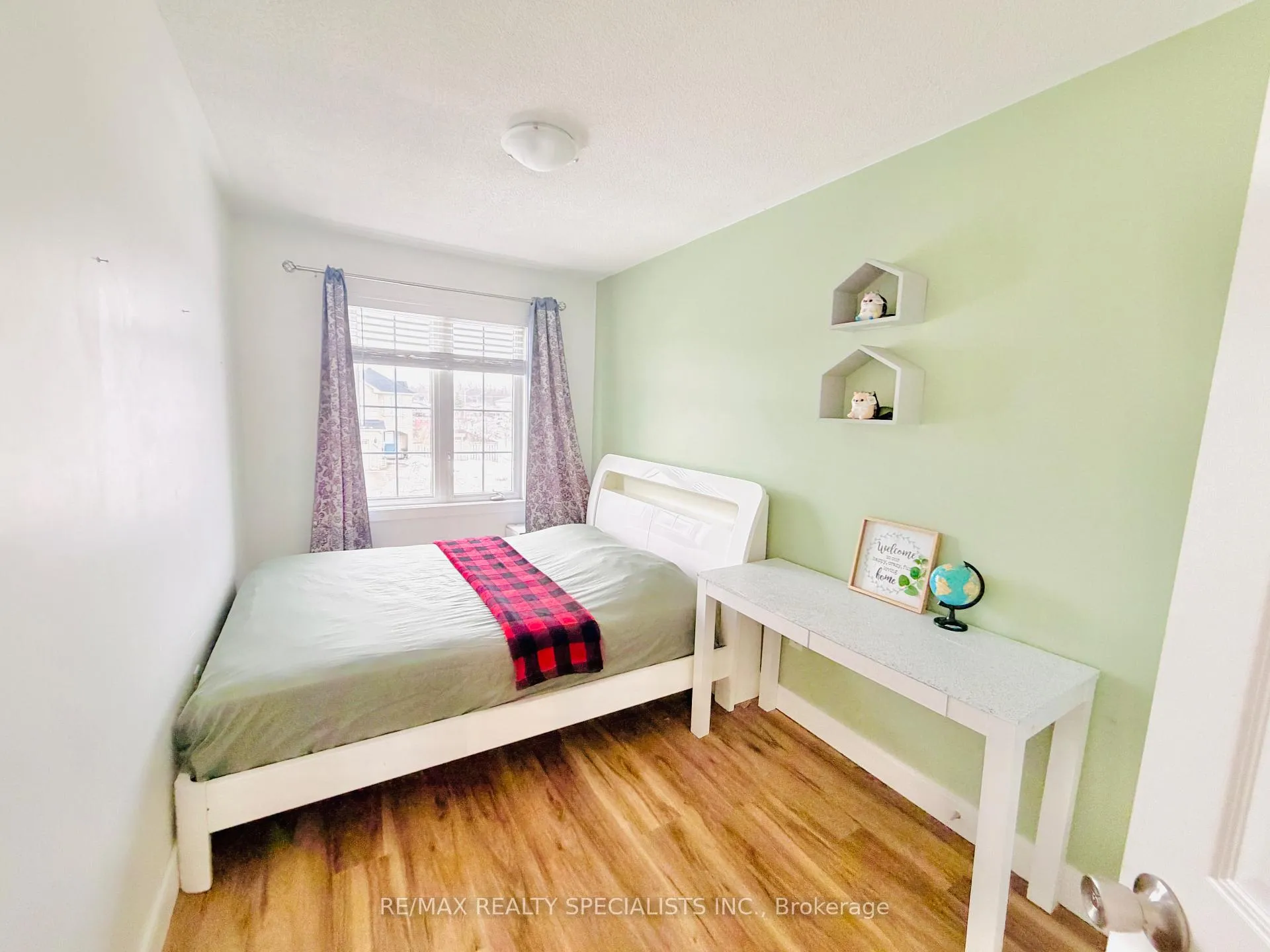 Photo 14 of 150 Sproule Drive, Barrie, Edgehill Drive — HOMEH
