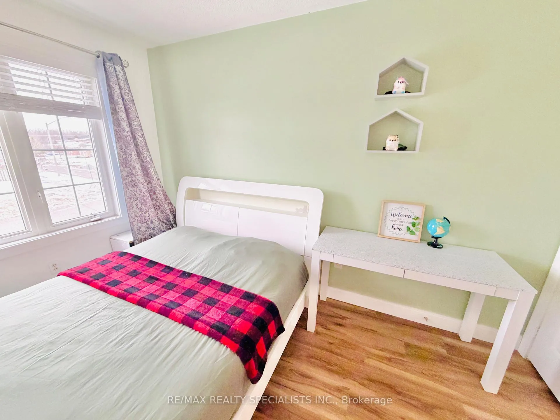 Photo 15 of 150 Sproule Drive, Barrie, Edgehill Drive — HOMEH