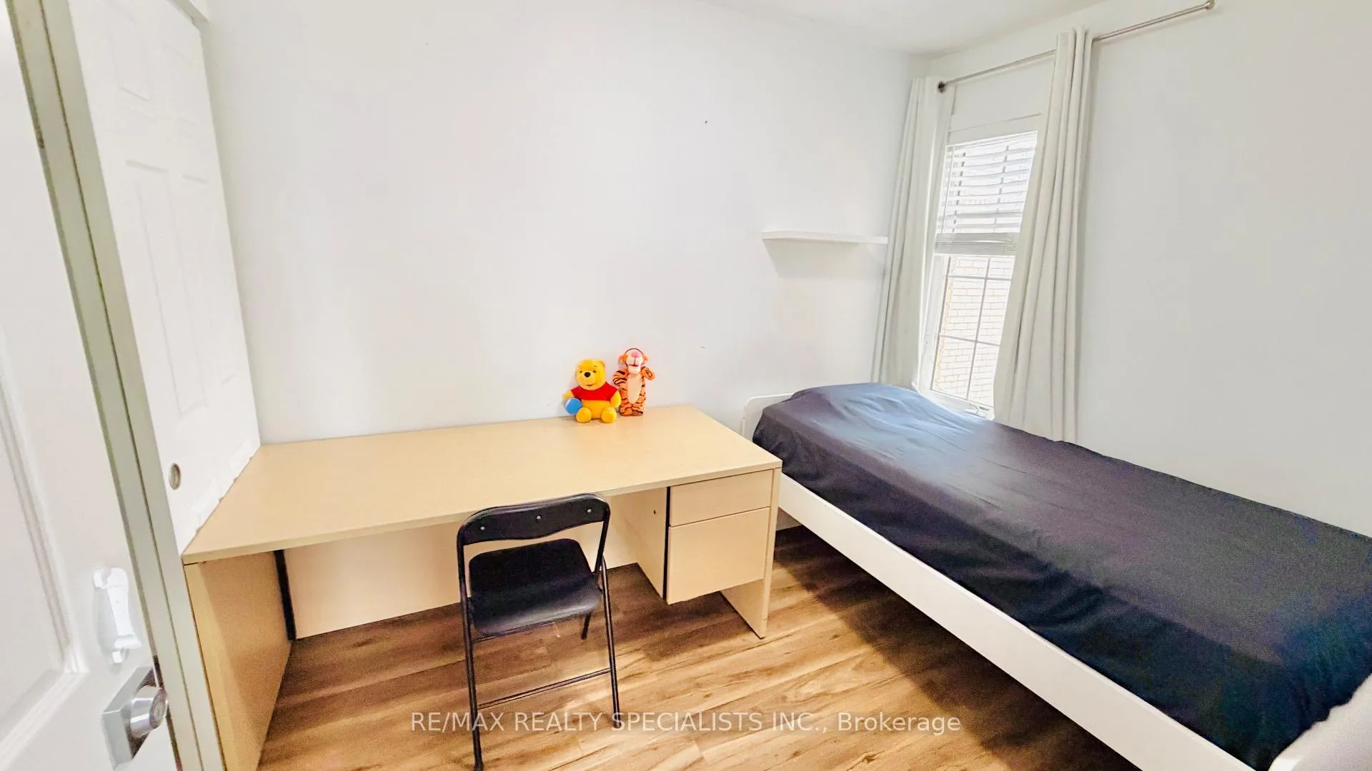 Photo 17 of 150 Sproule Drive, Barrie, Edgehill Drive — HOMEH