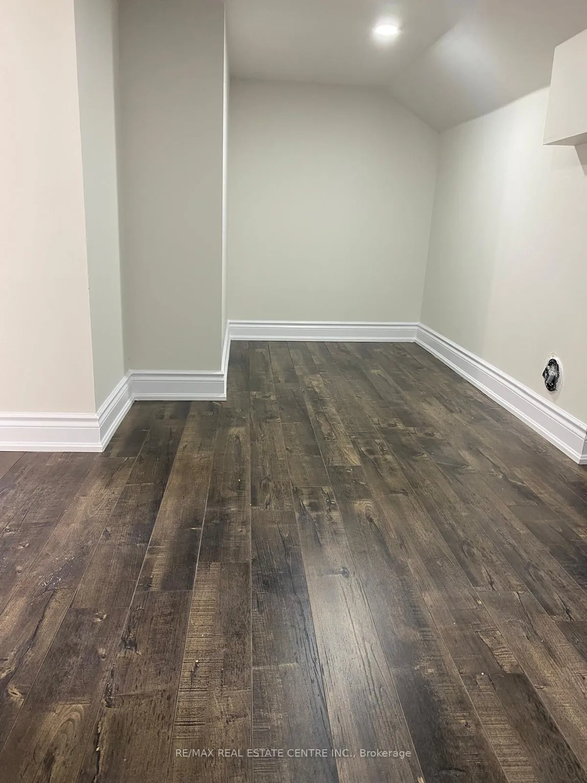 Photo 6 of Unit BSMT, 219 Allegro Drive, Brampton, Credit Valley — HOMEH
