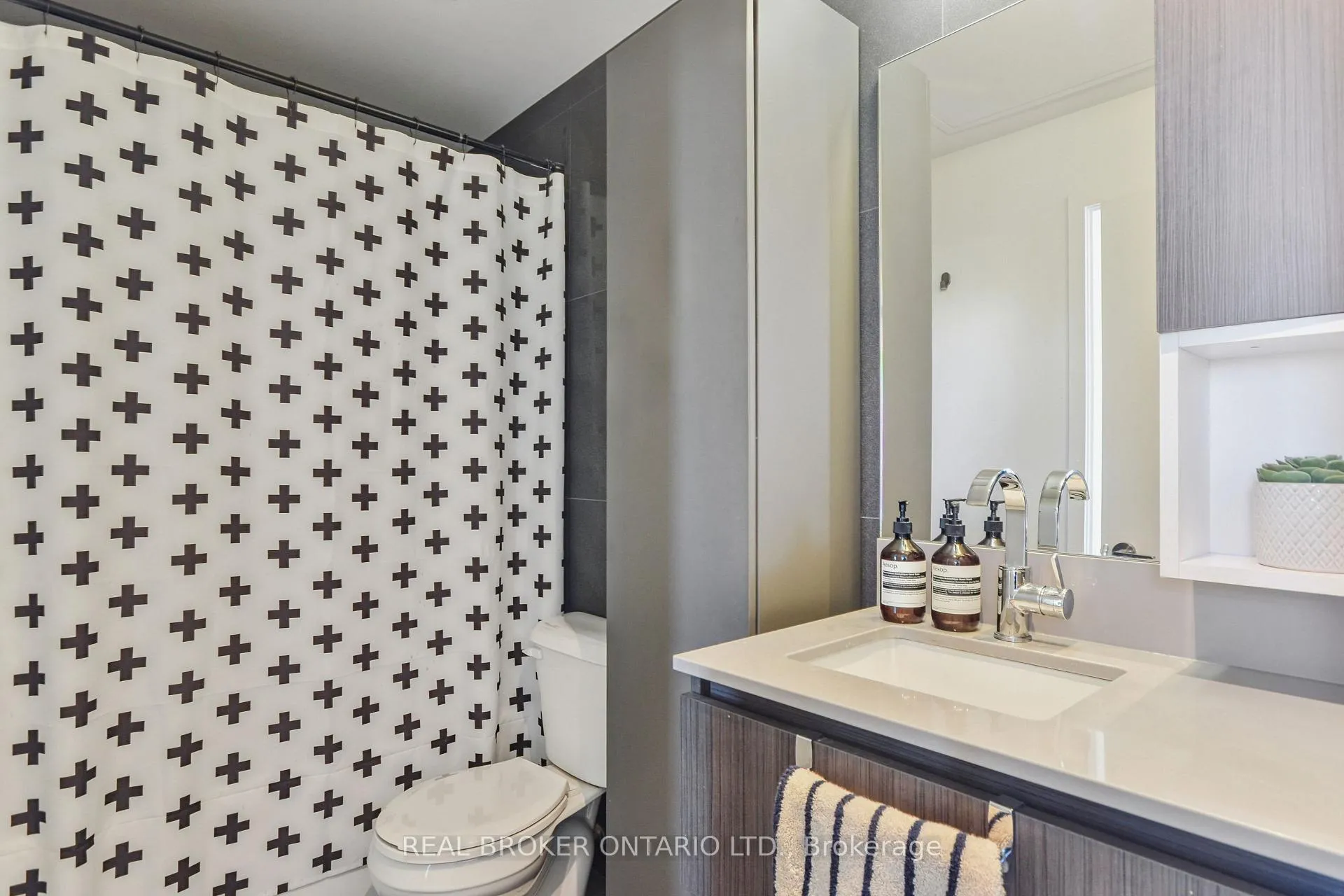 Photo 16 of Unit 1102, 30 Baseball Place, Toronto, South Riverdale — HOMEH