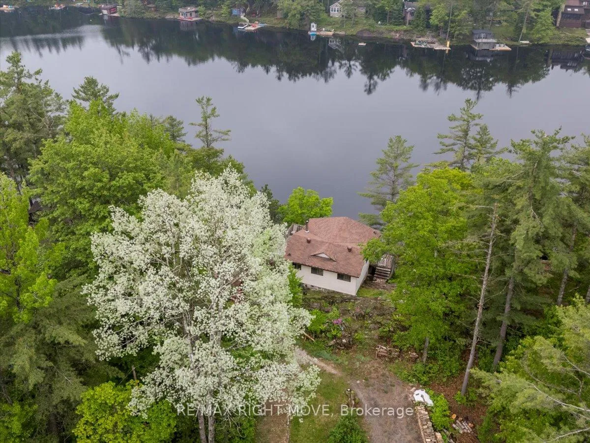 Photo 6 of 16-17 Loon Lake Road, Gravenhurst, Muskoka (S) — HOMEH
