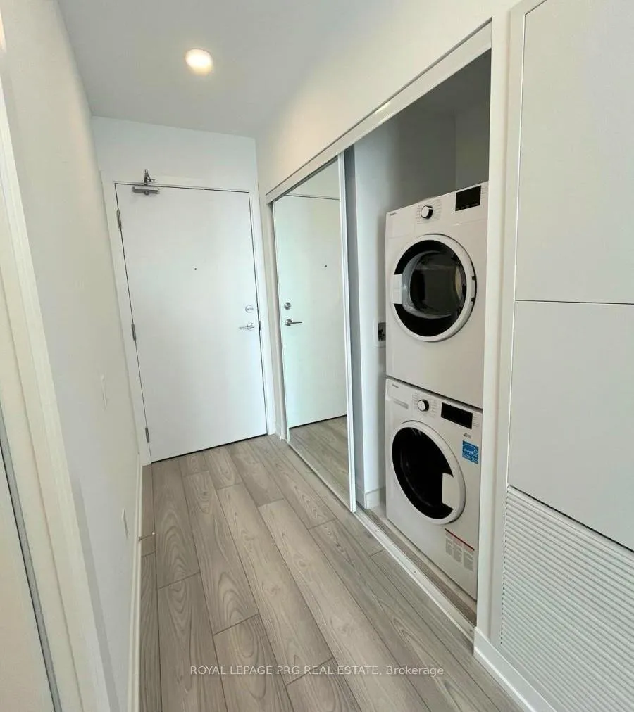 Photo 4 of Unit 2107, 82 Dalhousie Street, Toronto, Church-Yonge Corridor — HOMEH