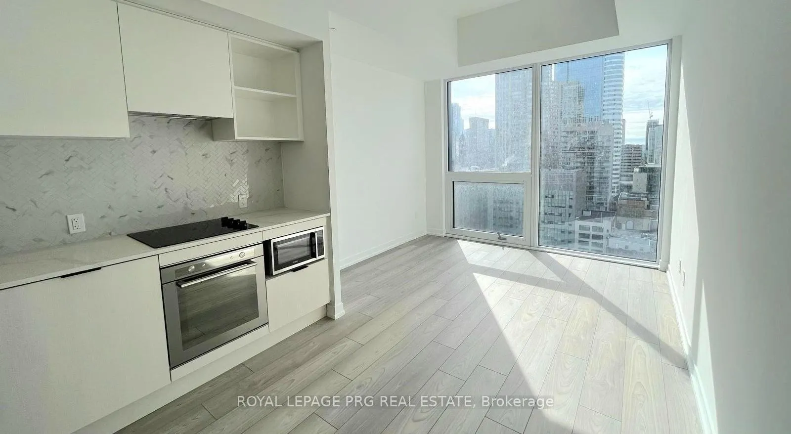 Photo 6 of Unit 2107, 82 Dalhousie Street, Toronto, Church-Yonge Corridor — HOMEH