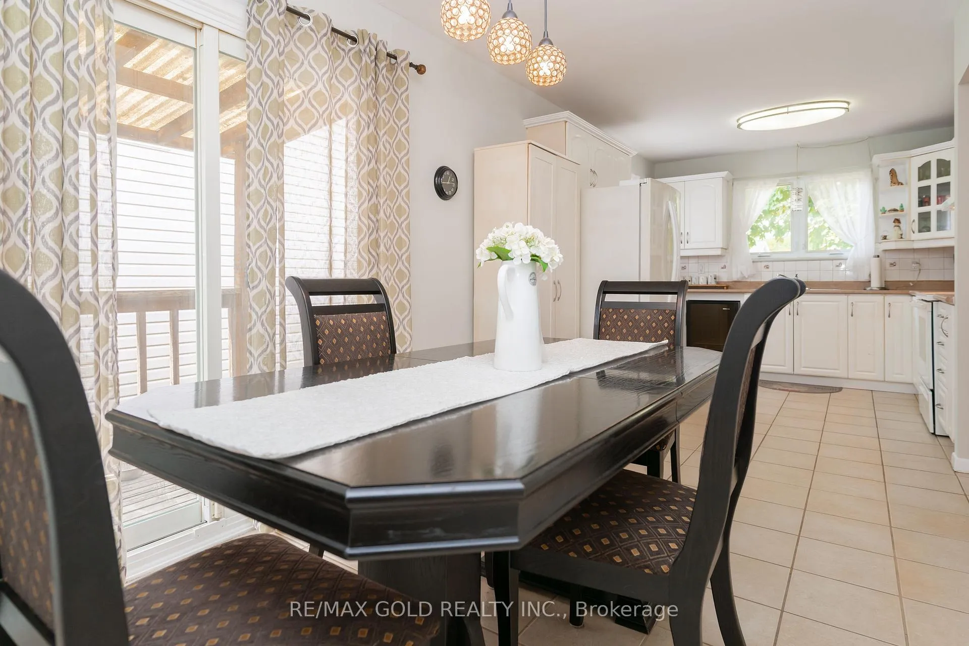 Photo 20 of 16 Drury Crescent, Brampton, Southgate — HOMEH