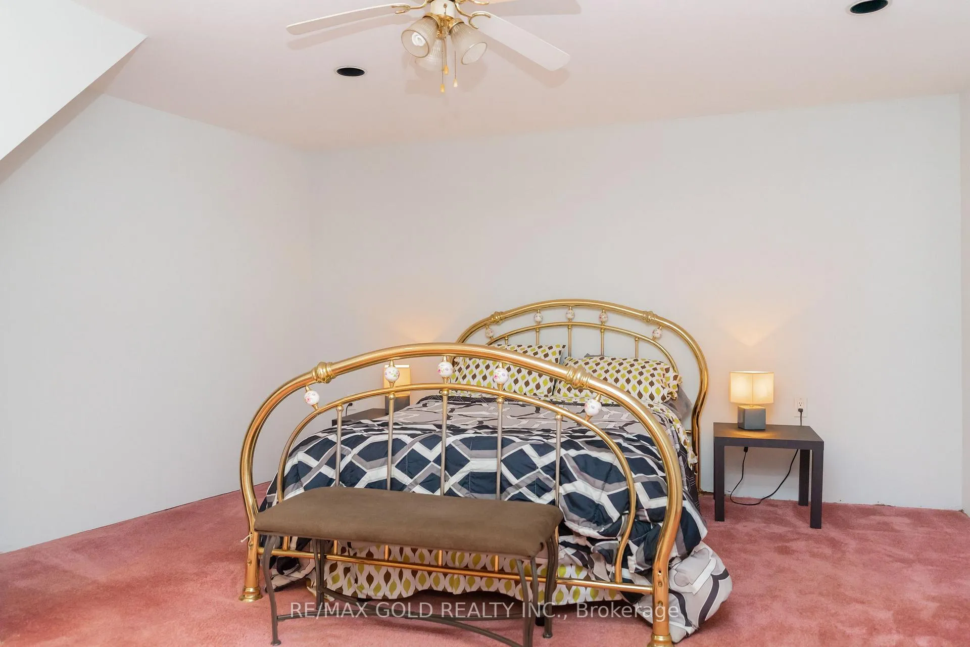 Photo 33 of 16 Drury Crescent, Brampton, Southgate — HOMEH
