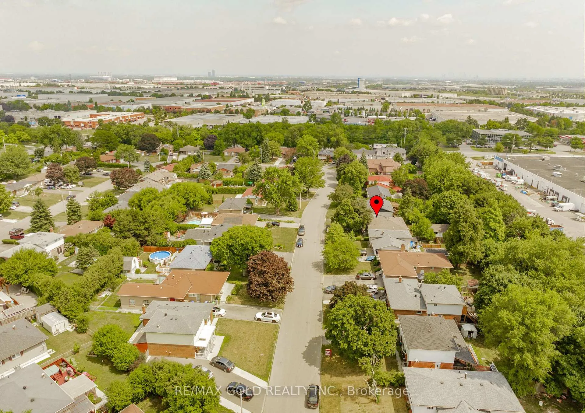 Photo 48 of 16 Drury Crescent, Brampton, Southgate — HOMEH