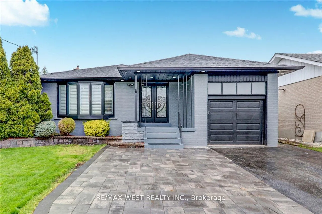 Front of 2b Horizon Crescent