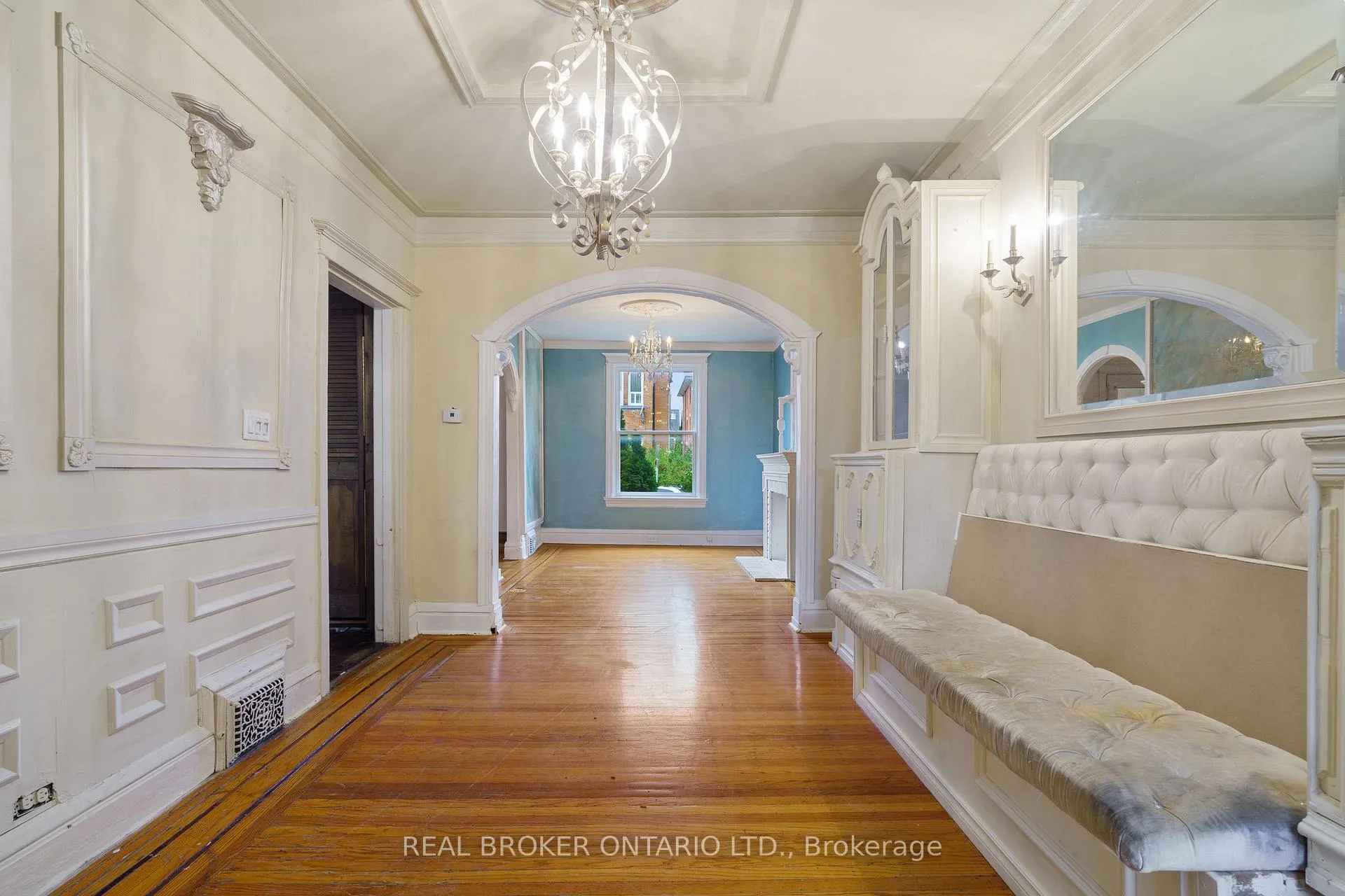 Photo 6 of 125 Grant Avenue, Hamilton, Stinson — HOMEH