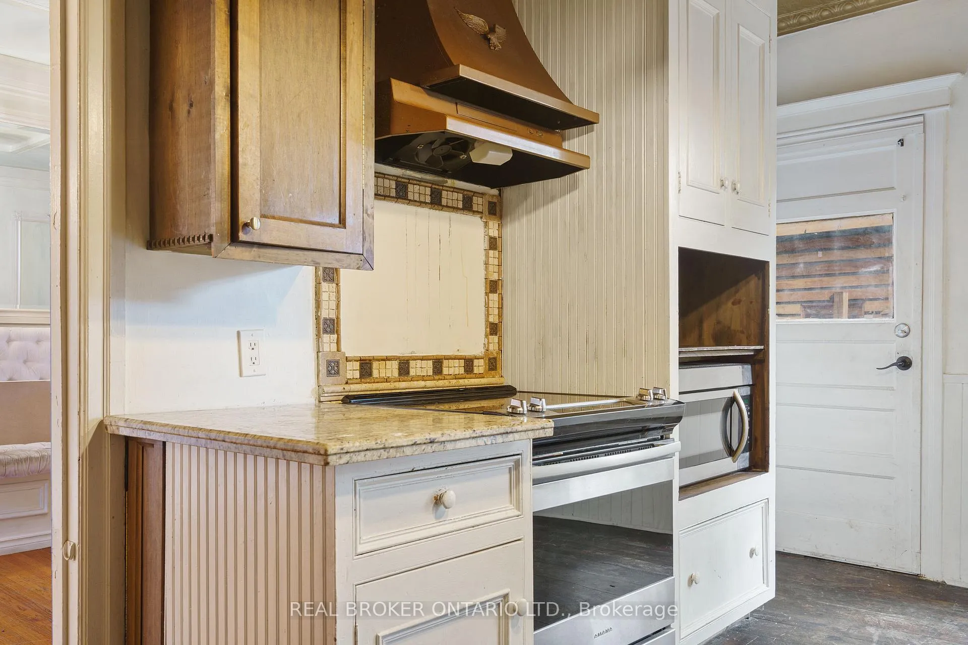 Photo 8 of 125 Grant Avenue, Hamilton, Stinson — HOMEH