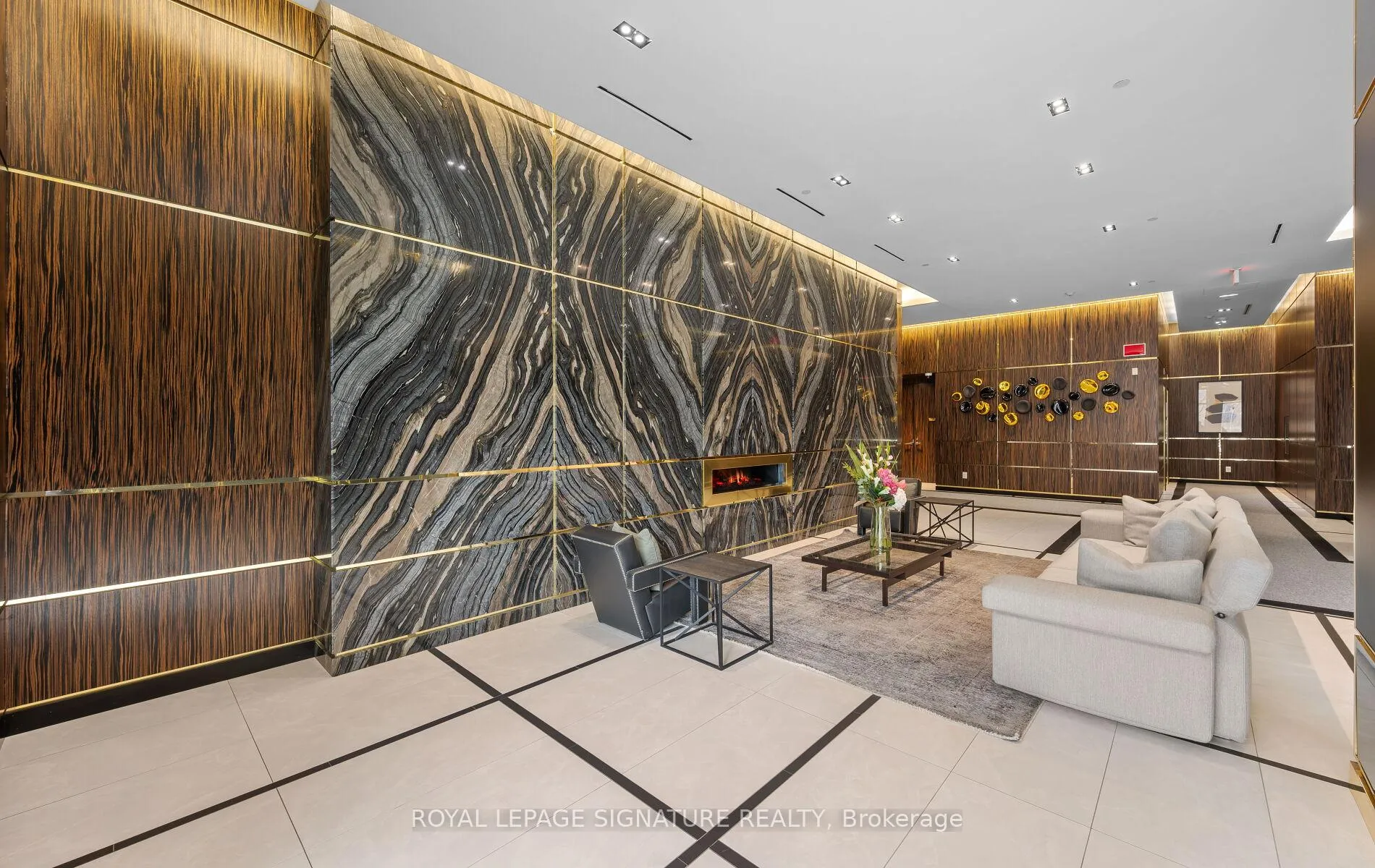 Photo 5 of Unit 804, 3018 Yonge Street, Toronto, Lawrence Park South — HOMEH