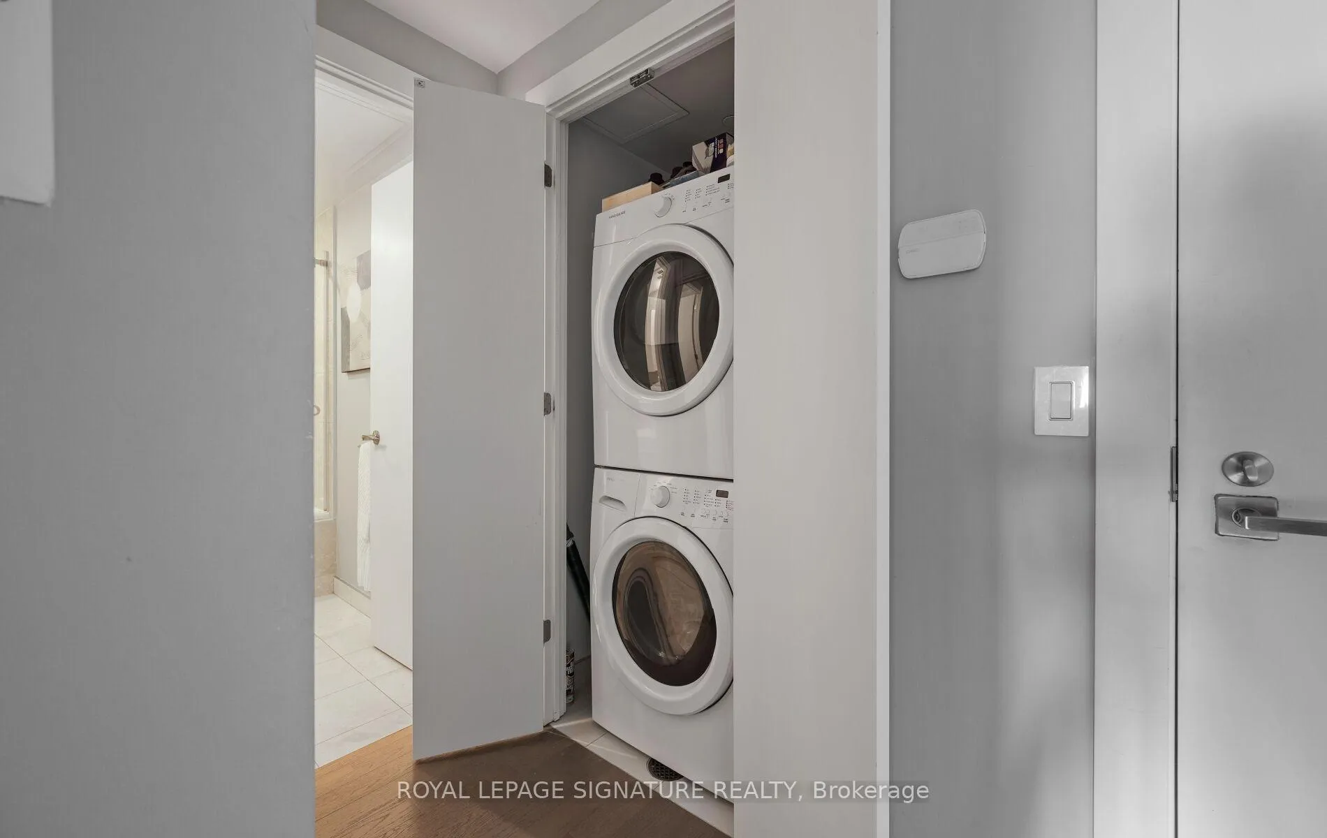 Photo 11 of Unit 804, 3018 Yonge Street, Toronto, Lawrence Park South — HOMEH