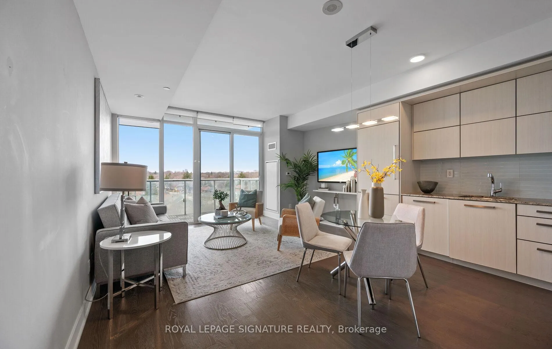 Photo 13 of Unit 804, 3018 Yonge Street, Toronto, Lawrence Park South — HOMEH