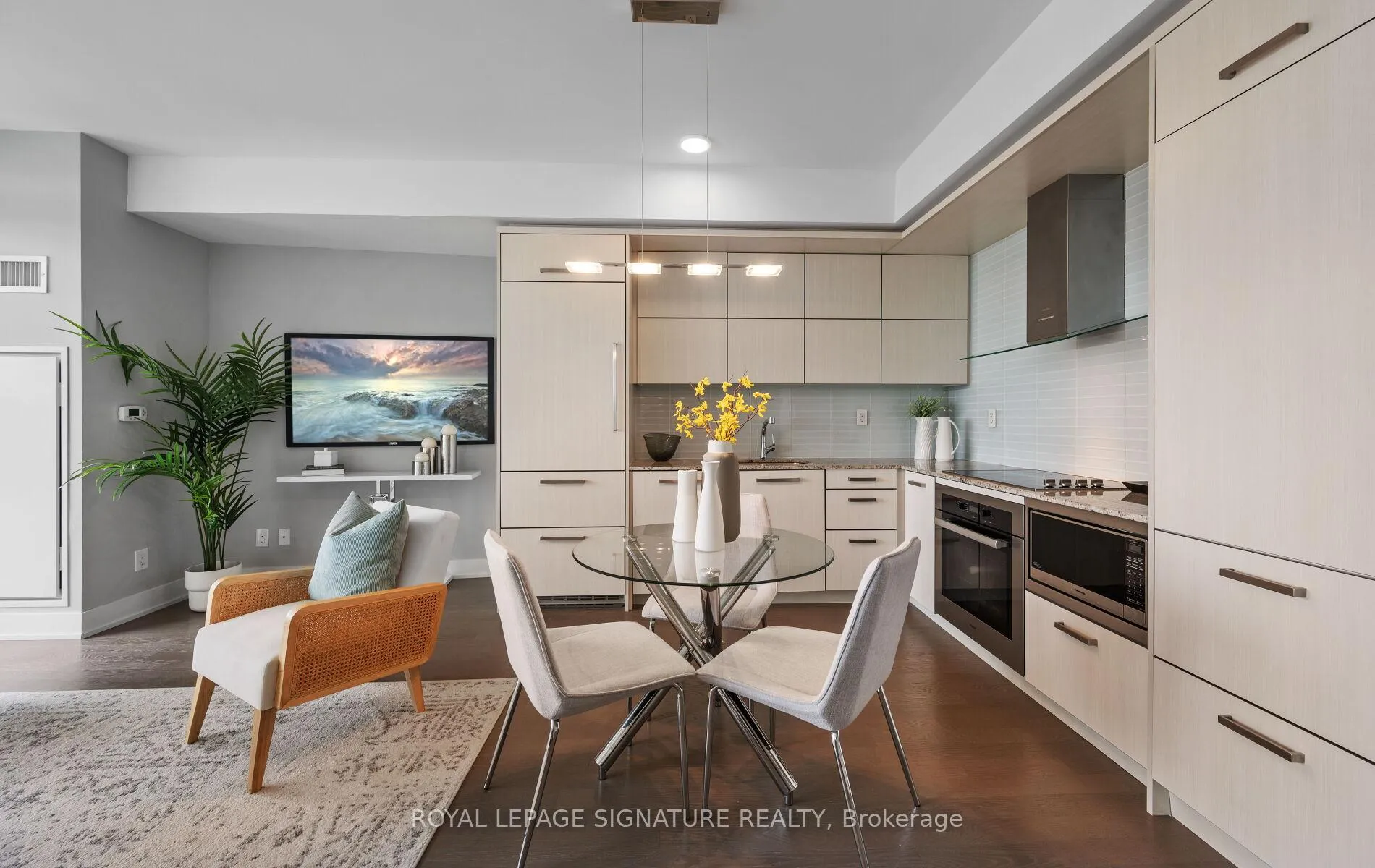 Photo 14 of Unit 804, 3018 Yonge Street, Toronto, Lawrence Park South — HOMEH