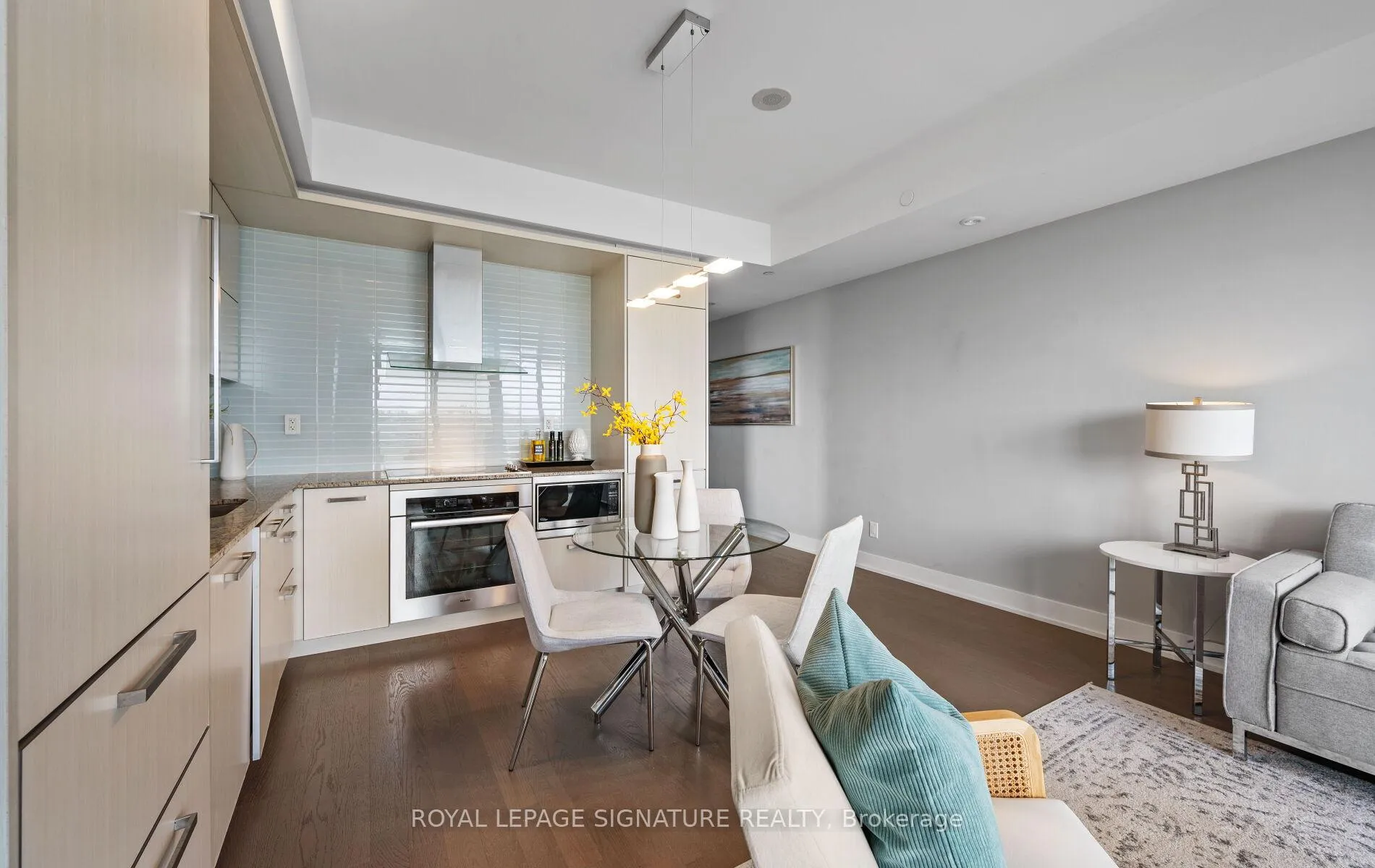 Photo 17 of Unit 804, 3018 Yonge Street, Toronto, Lawrence Park South — HOMEH