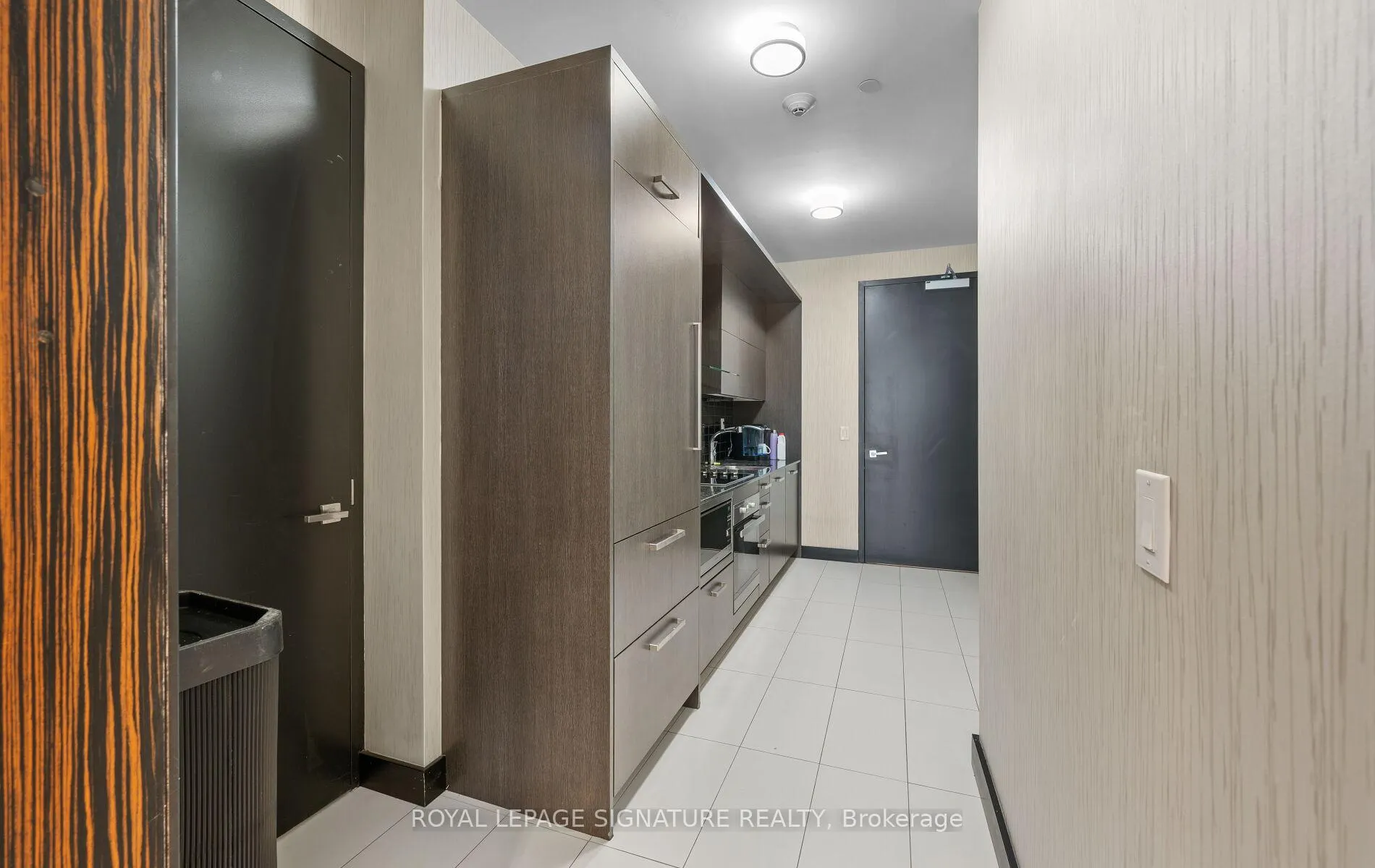Photo 38 of Unit 804, 3018 Yonge Street, Toronto, Lawrence Park South — HOMEH