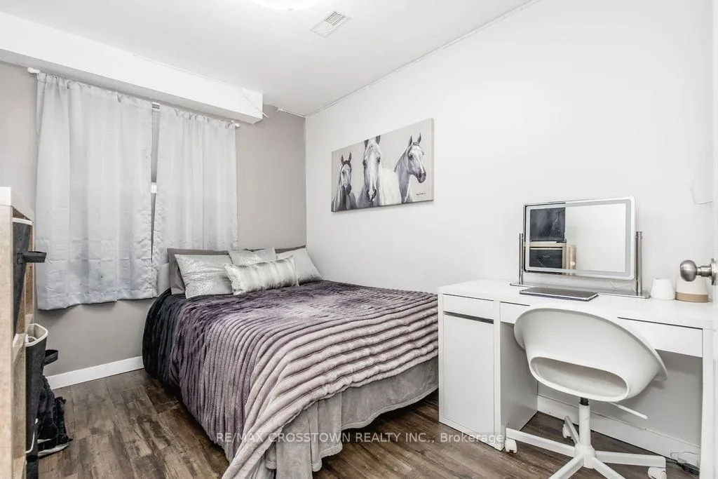 Photo 30 of 9 Aikens Crescent, Barrie, Holly — HOMEH