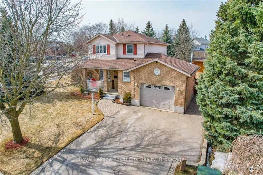 Photo 4 of 97 Thornhill Drive, Guelph, Willow West/Sugarbush/West Acres — HOMEH