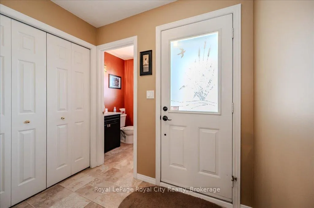 Photo 8 of 97 Thornhill Drive, Guelph, Willow West/Sugarbush/West Acres — HOMEH