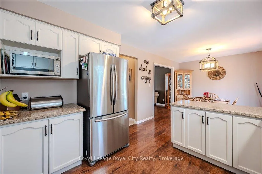 Photo 19 of 97 Thornhill Drive, Guelph, Willow West/Sugarbush/West Acres — HOMEH