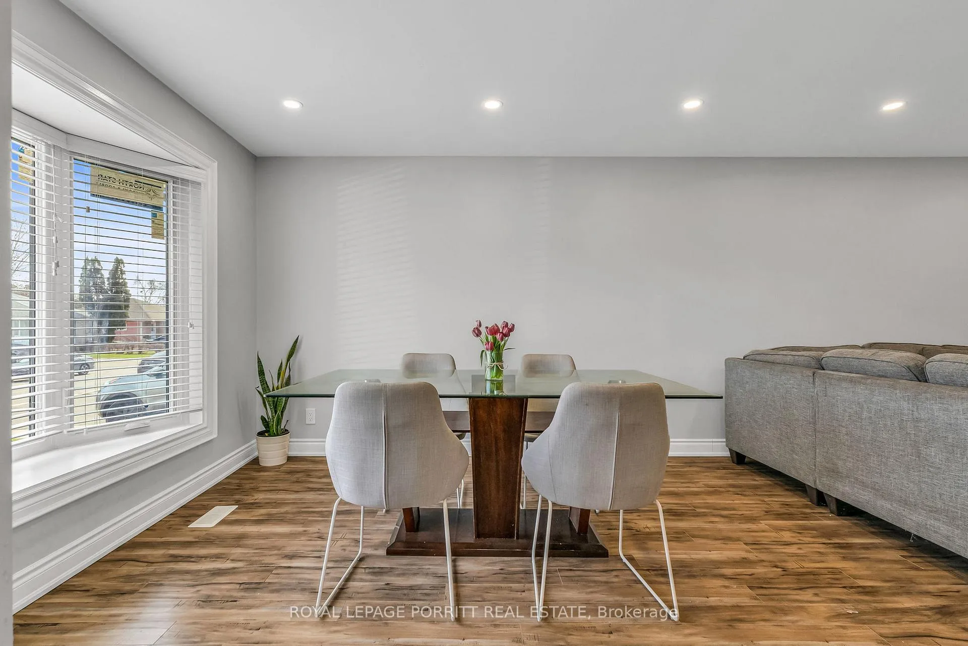Photo 7 of 14 Albion Crescent, Brampton, Avondale — HOMEH