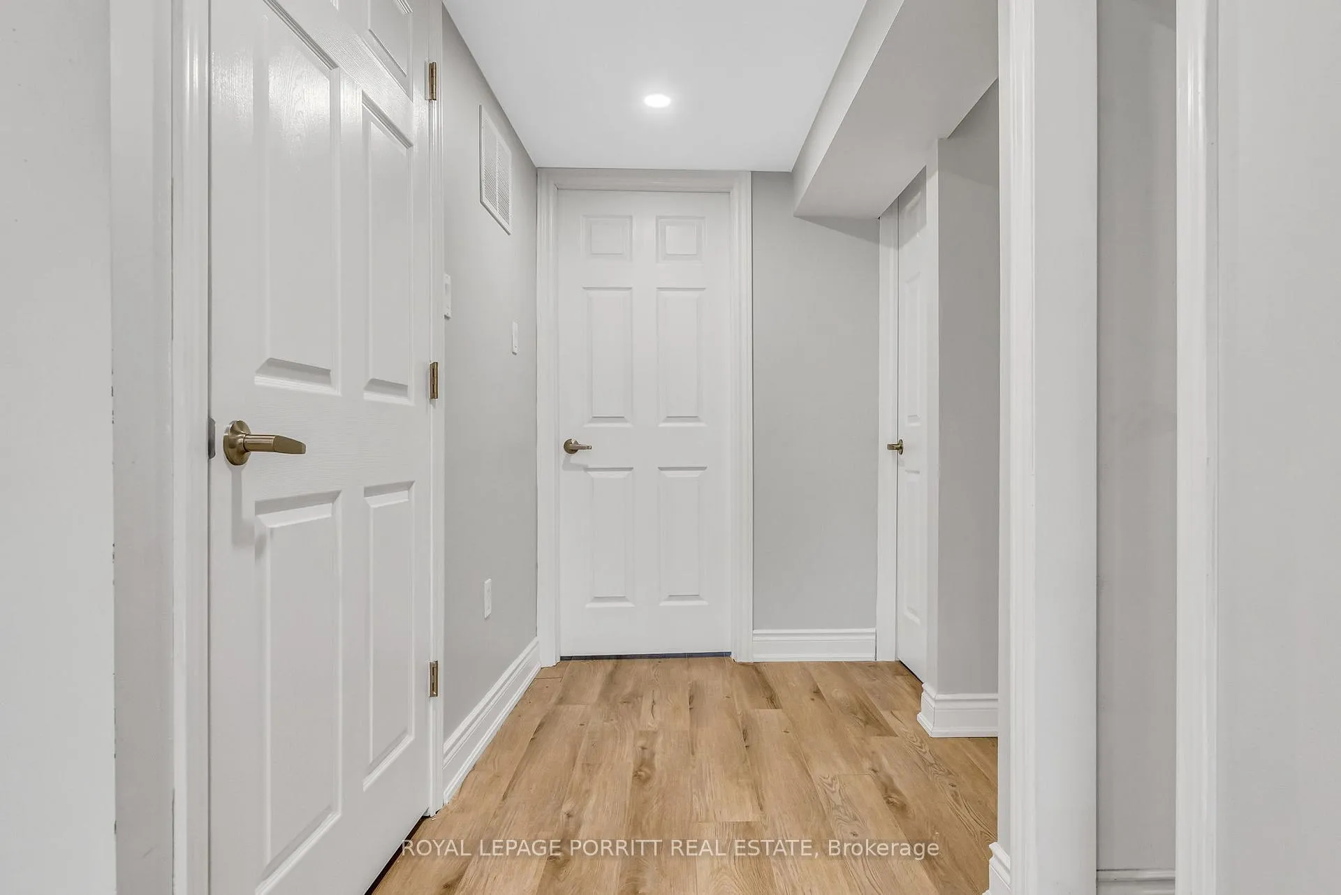 Photo 30 of 14 Albion Crescent, Brampton, Avondale — HOMEH