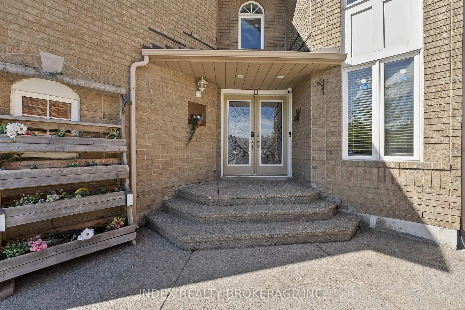 Photo 2 of 141 Sunny Meadow Boulevard, Brampton, Sandringham-Wellington — HOMEH