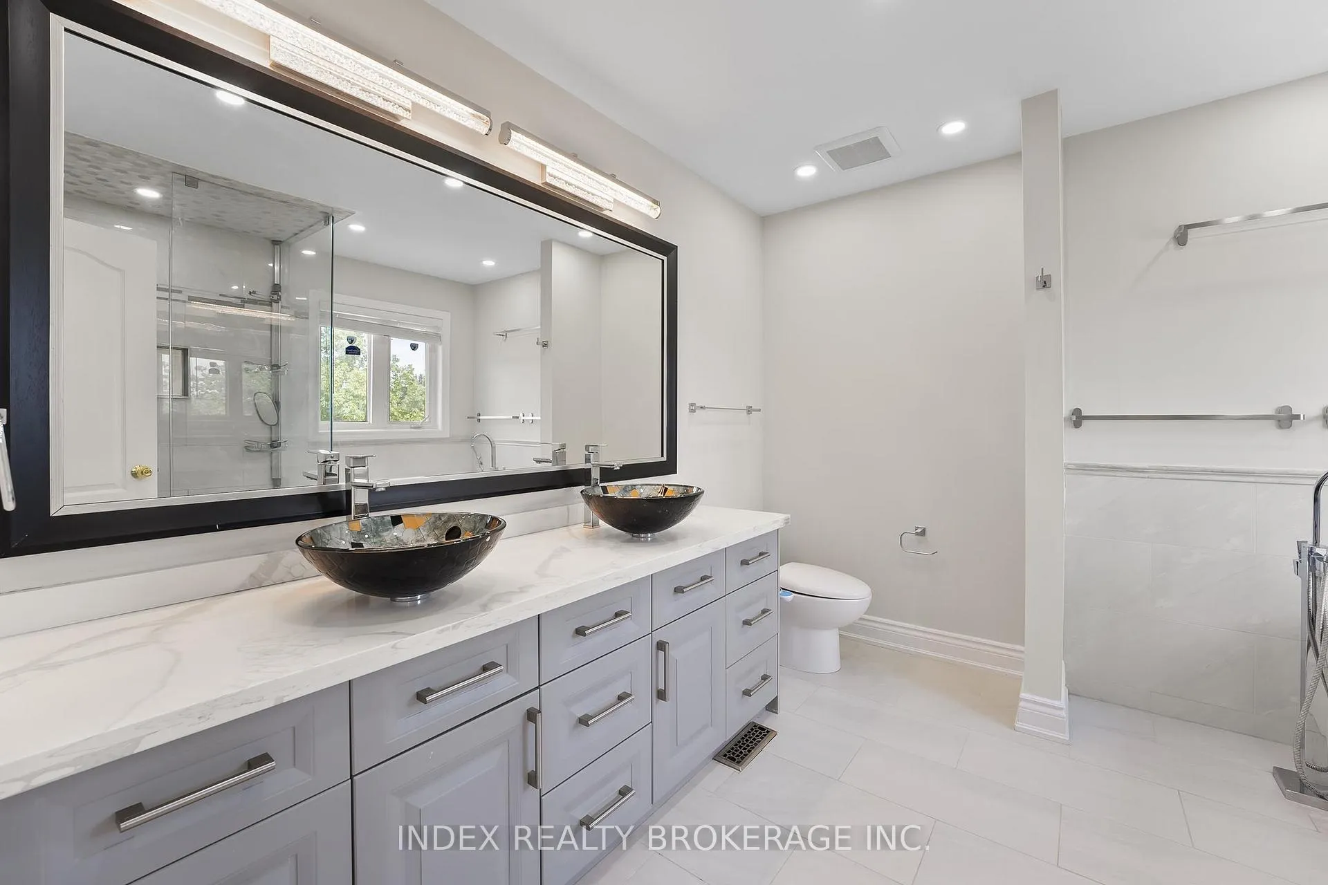 Photo 18 of 141 Sunny Meadow Boulevard, Brampton, Sandringham-Wellington — HOMEH