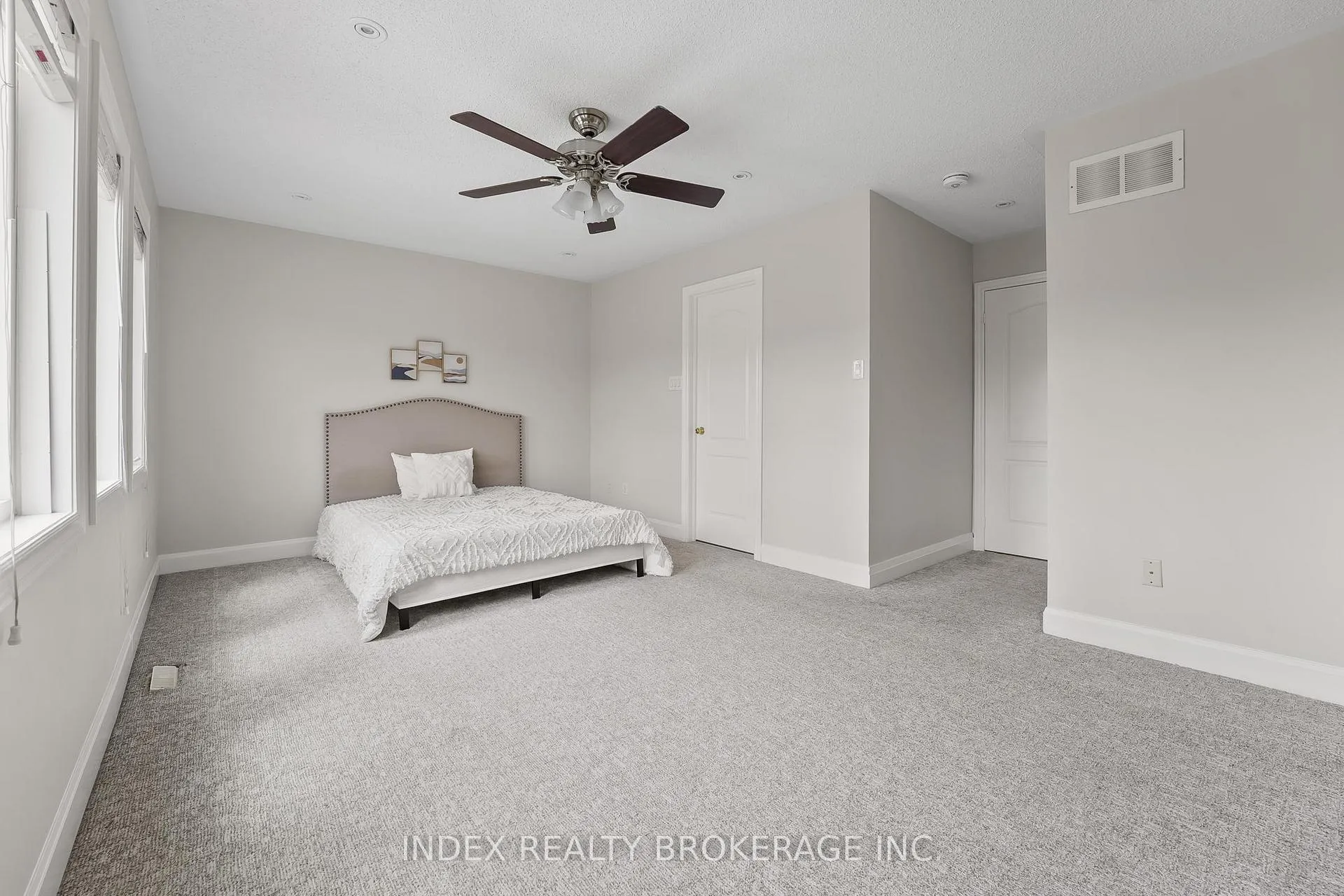 Photo 23 of 141 Sunny Meadow Boulevard, Brampton, Sandringham-Wellington — HOMEH