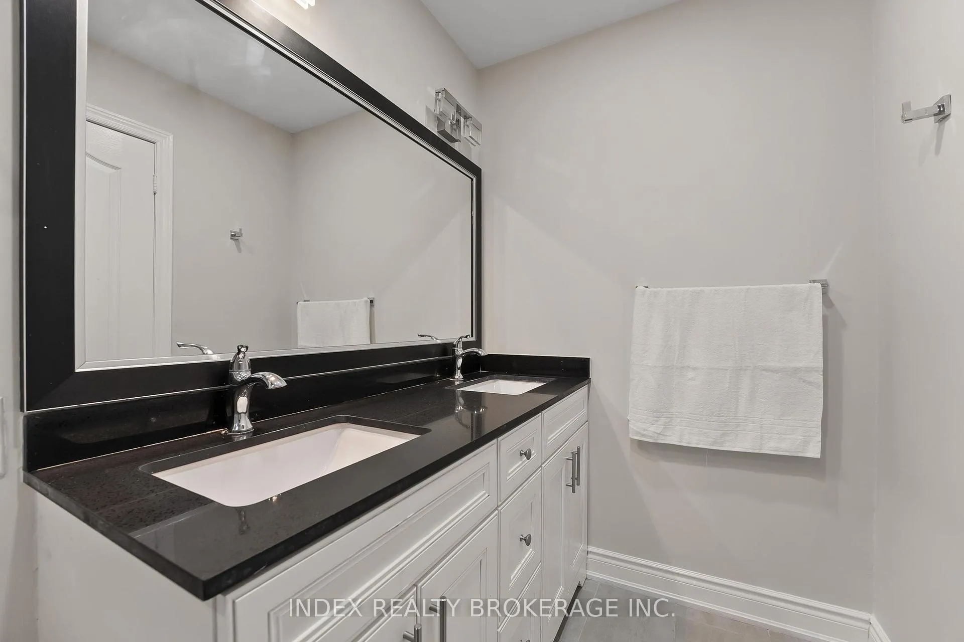 Photo 26 of 141 Sunny Meadow Boulevard, Brampton, Sandringham-Wellington — HOMEH