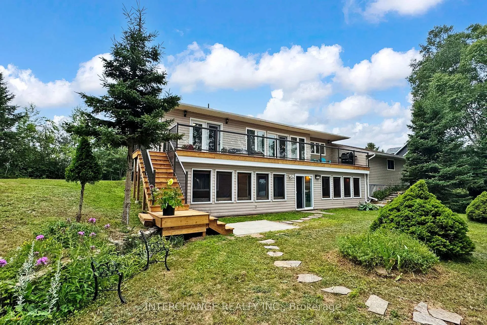 Photo 46 of 26 Ottawa Avenue E, South River — HOMEH