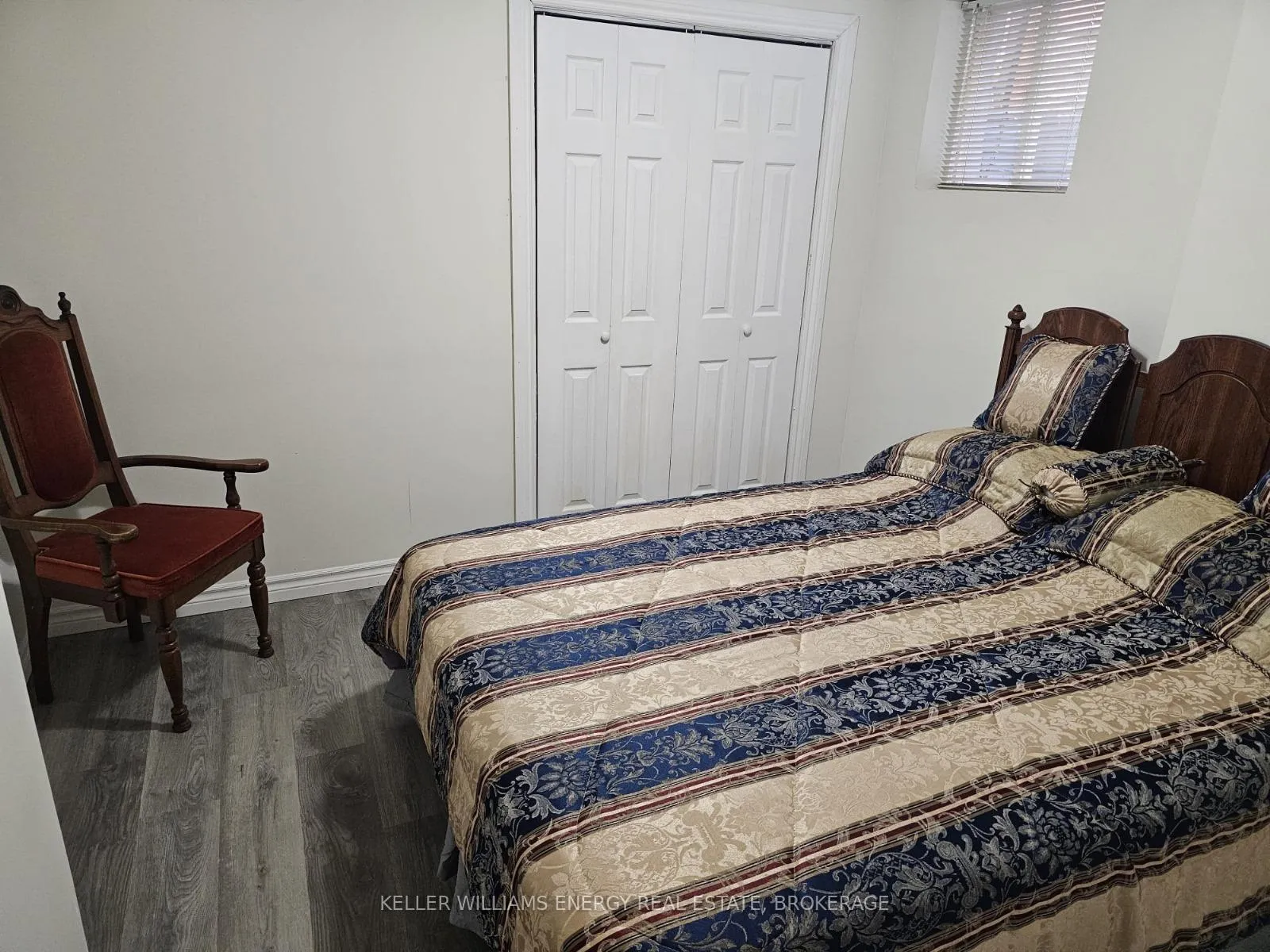 Photo 3 of 952 Sandcliff Drive, Oshawa, Pinecrest — HOMEH